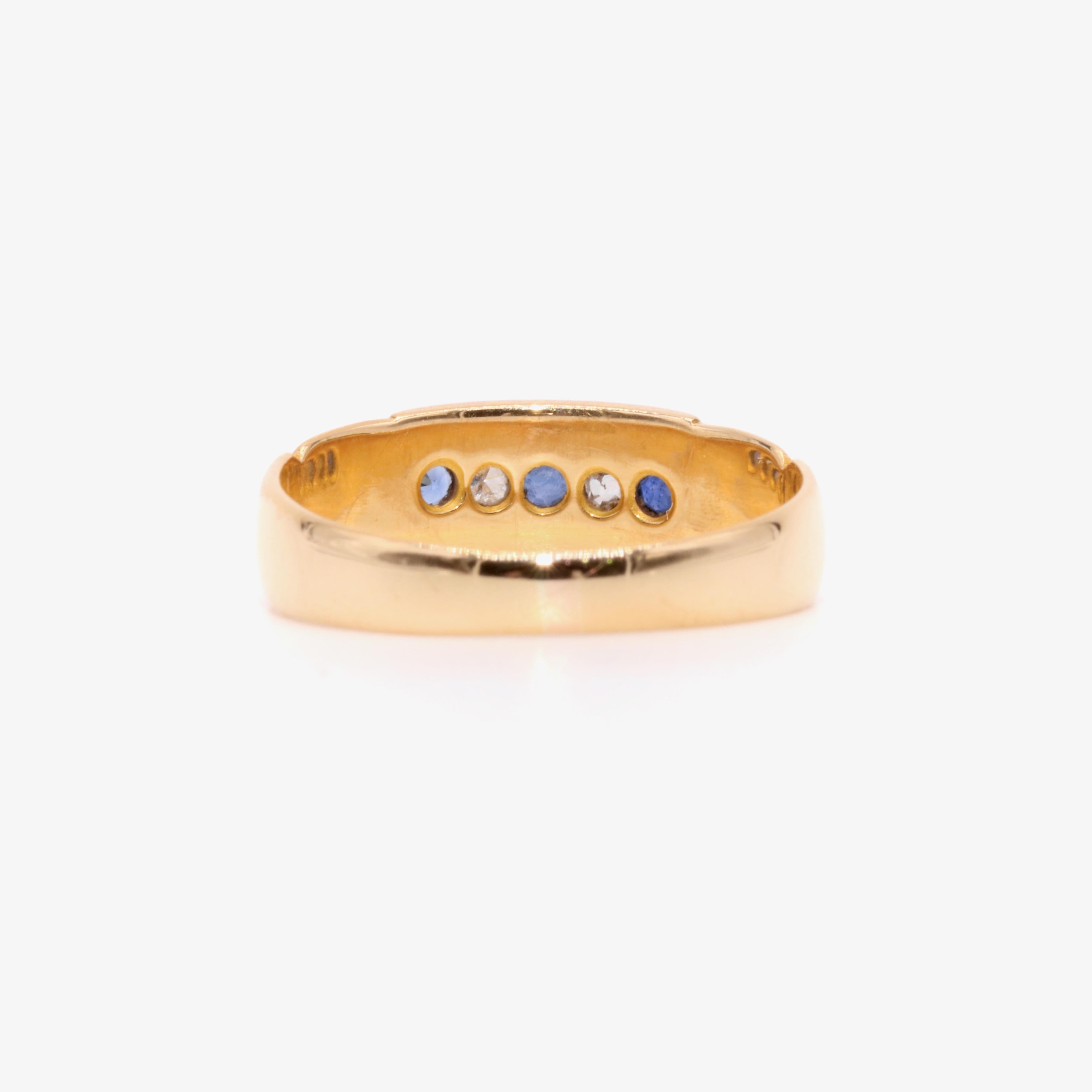 Anillo victoriano antiguo de oro amarillo de 18 quilates con 5 piedras de zafiro y diamantes en venta 2