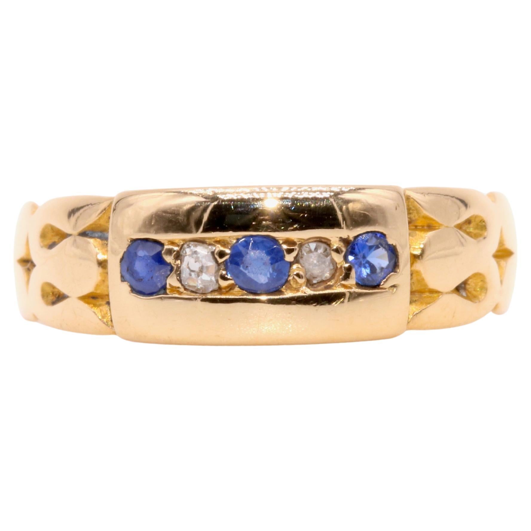 Anillo victoriano antiguo de oro amarillo de 18 quilates con 5 piedras de zafiro y diamantes