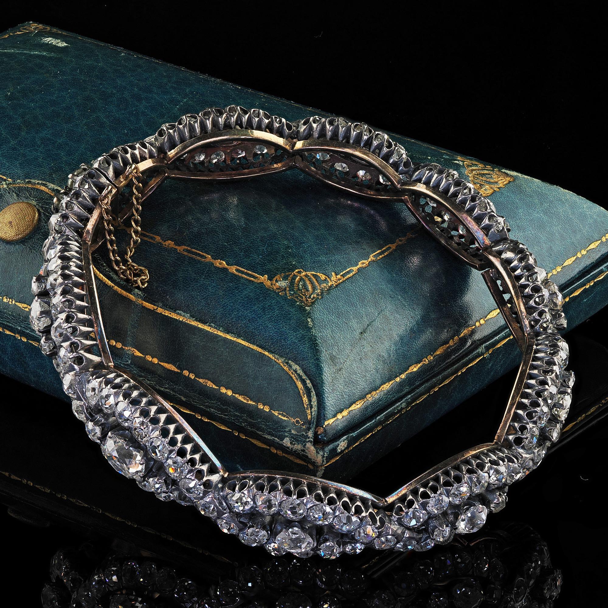 Antique Victorian 18K Yellow Gold Silver Old Mine Diamond Eternity Bangle In Good Condition For Sale In Great Neck, NY