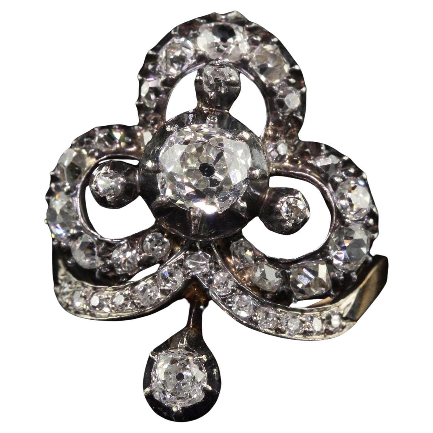 Antiker viktorianischer 18K Gelbgold Silber Top Old Mine Diamant Kleeblatt Ring