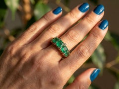 Antique Victorian 18KT Gold Colombian Emerald Five-Stone Ring with Rose-Cut Diam