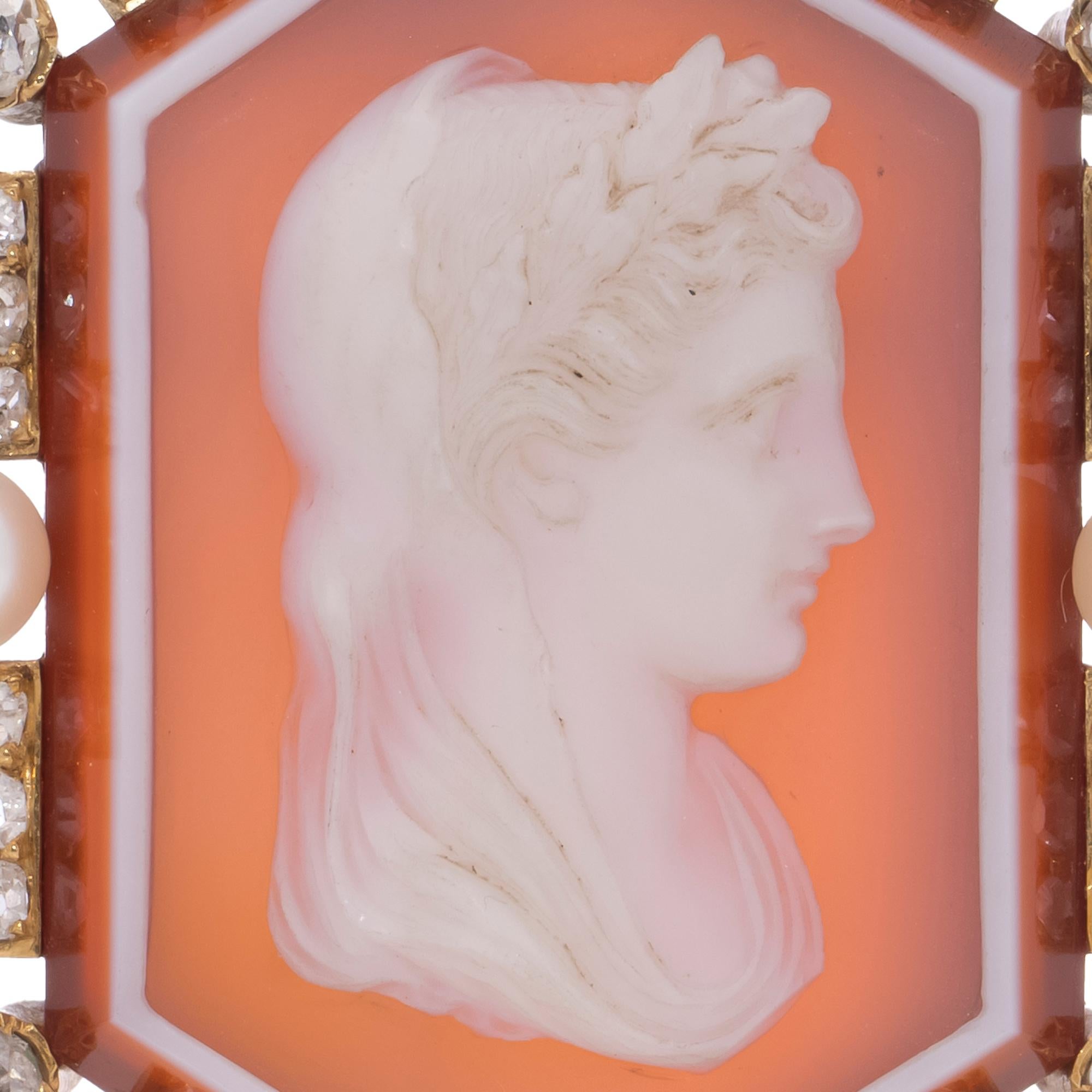 Antique Victorian 18kt Yellow Gold Cameo Brooch/Pendant For Sale 2
