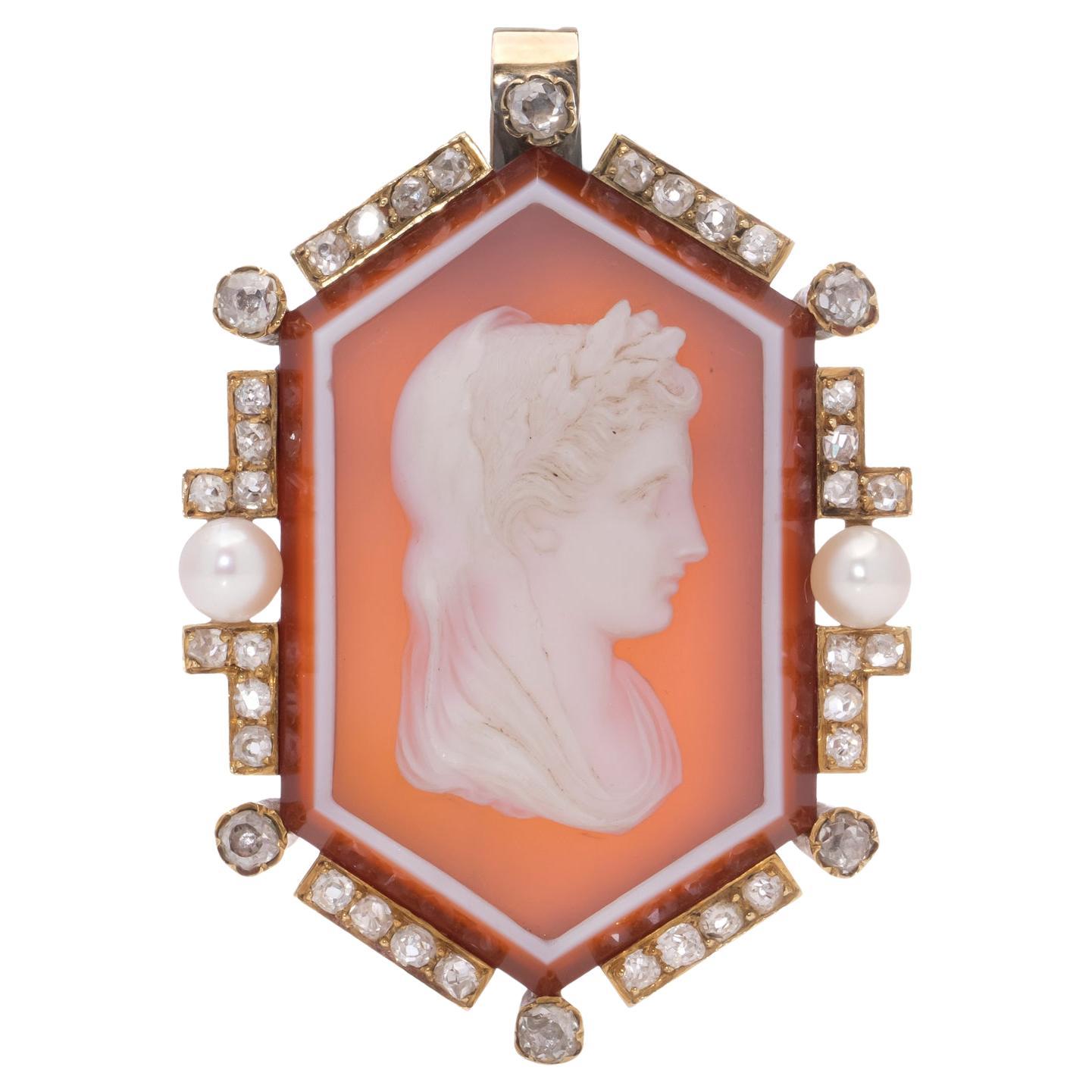 Antique Victorian 18kt Yellow Gold Cameo Brooch/Pendant