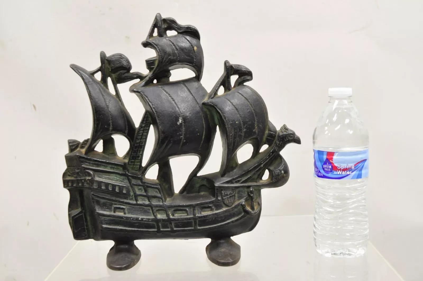 Antique Victorian 1930 Creation Co Cast Iron Figural Ship Boat Door Stop B.
Circa Early 1900s. Measurements: 12