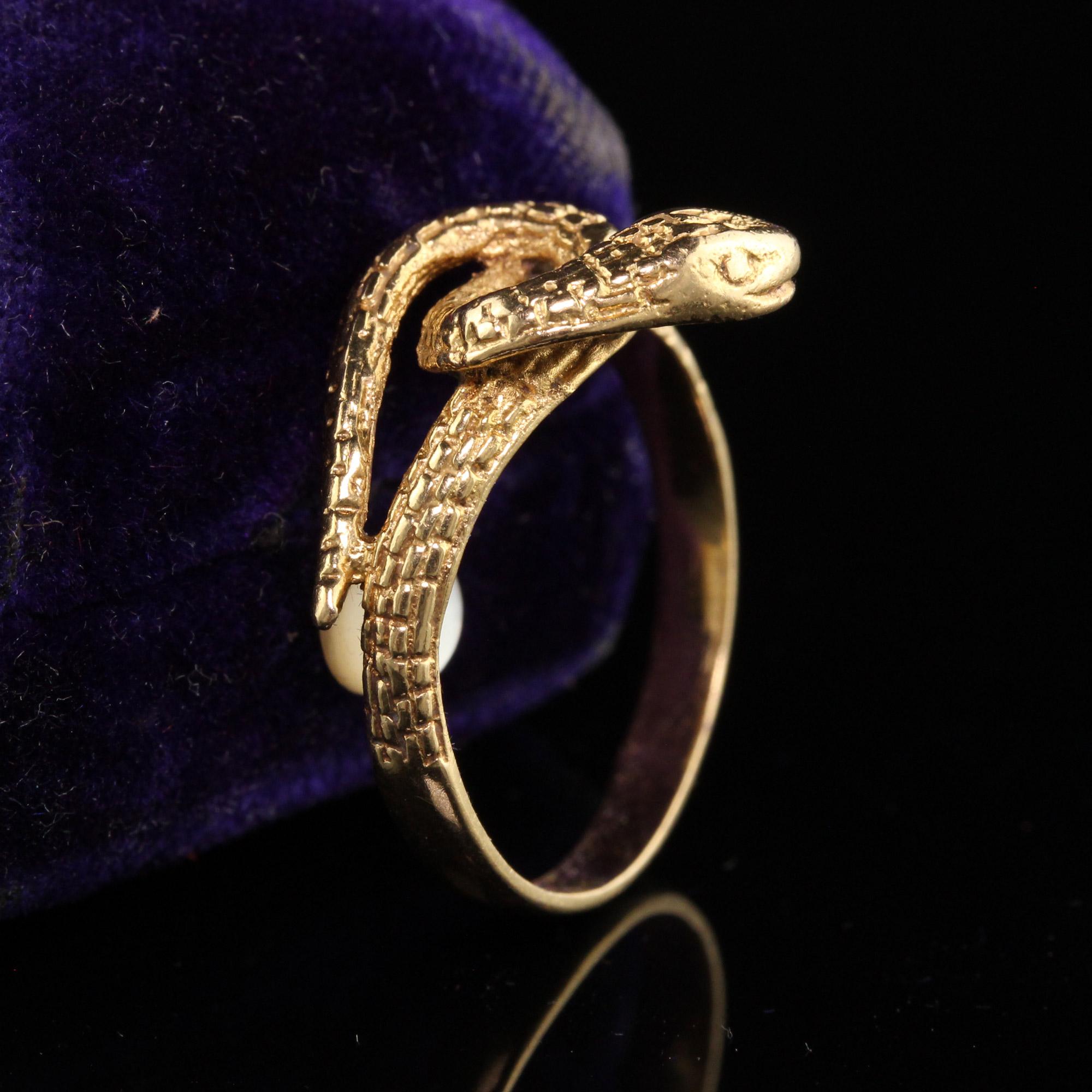 Antique Victorian 19K Yellow Gold Engraved Snake Ring In Good Condition In Great Neck, NY