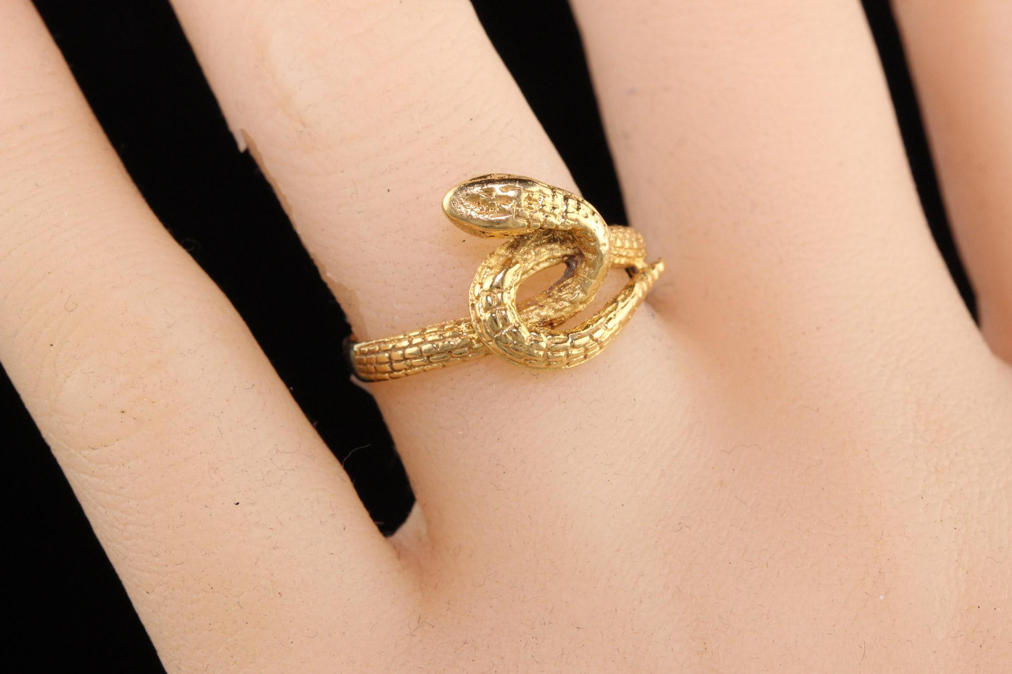 Antique Victorian 19K Yellow Gold Engraved Snake Ring 3