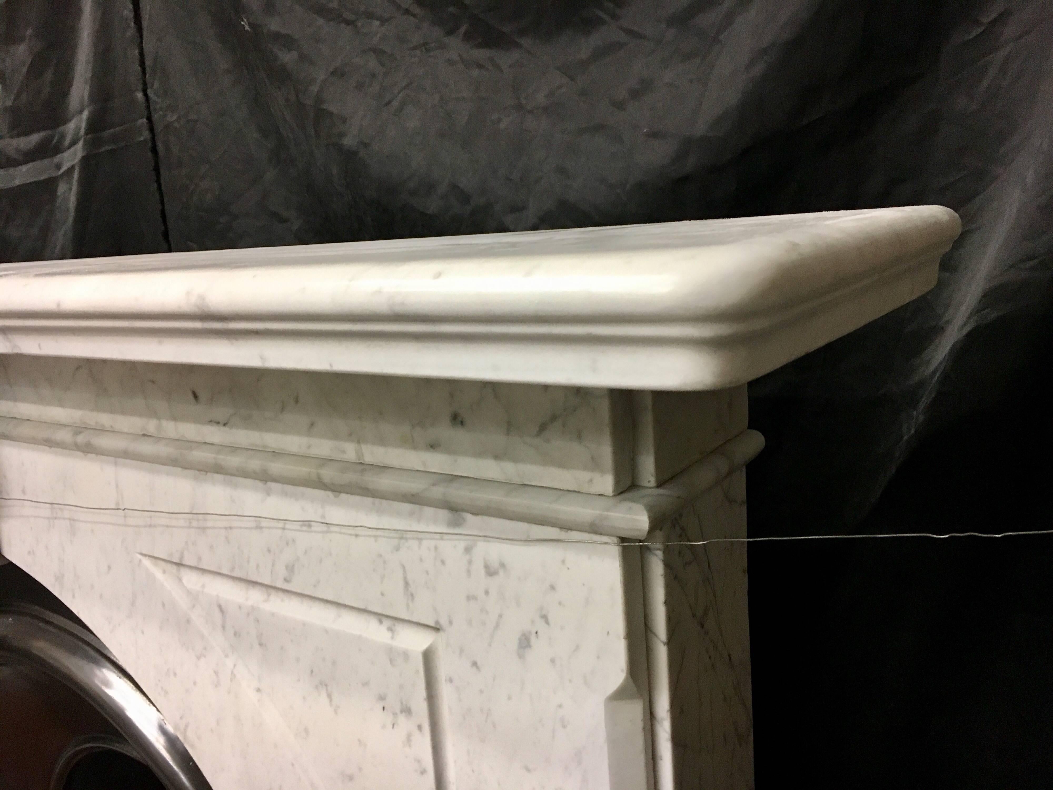 Antique Victorian 19th Century Arched Marble Fireplace Surround In Good Condition In Edinburgh, GB