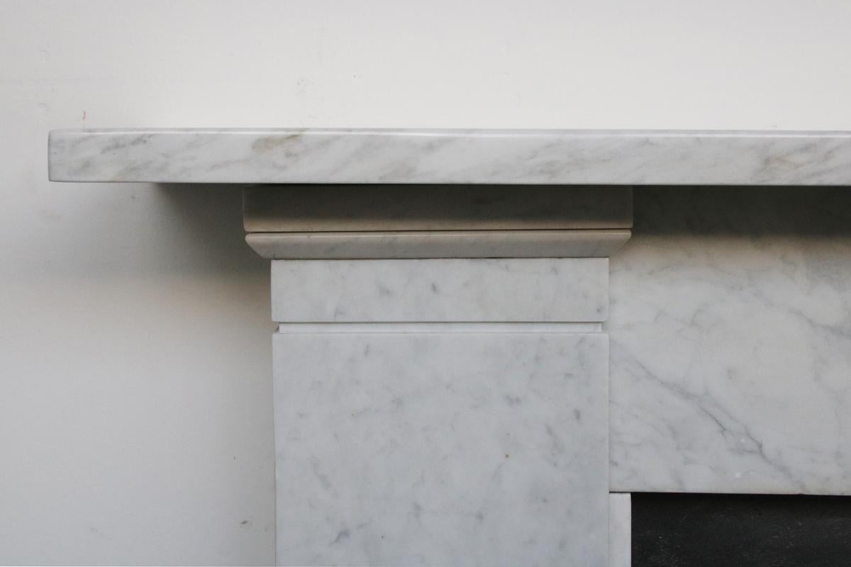 Antique Victorian 19th Century Carrara Marble Fireplace Surround In Good Condition In Manchester, GB