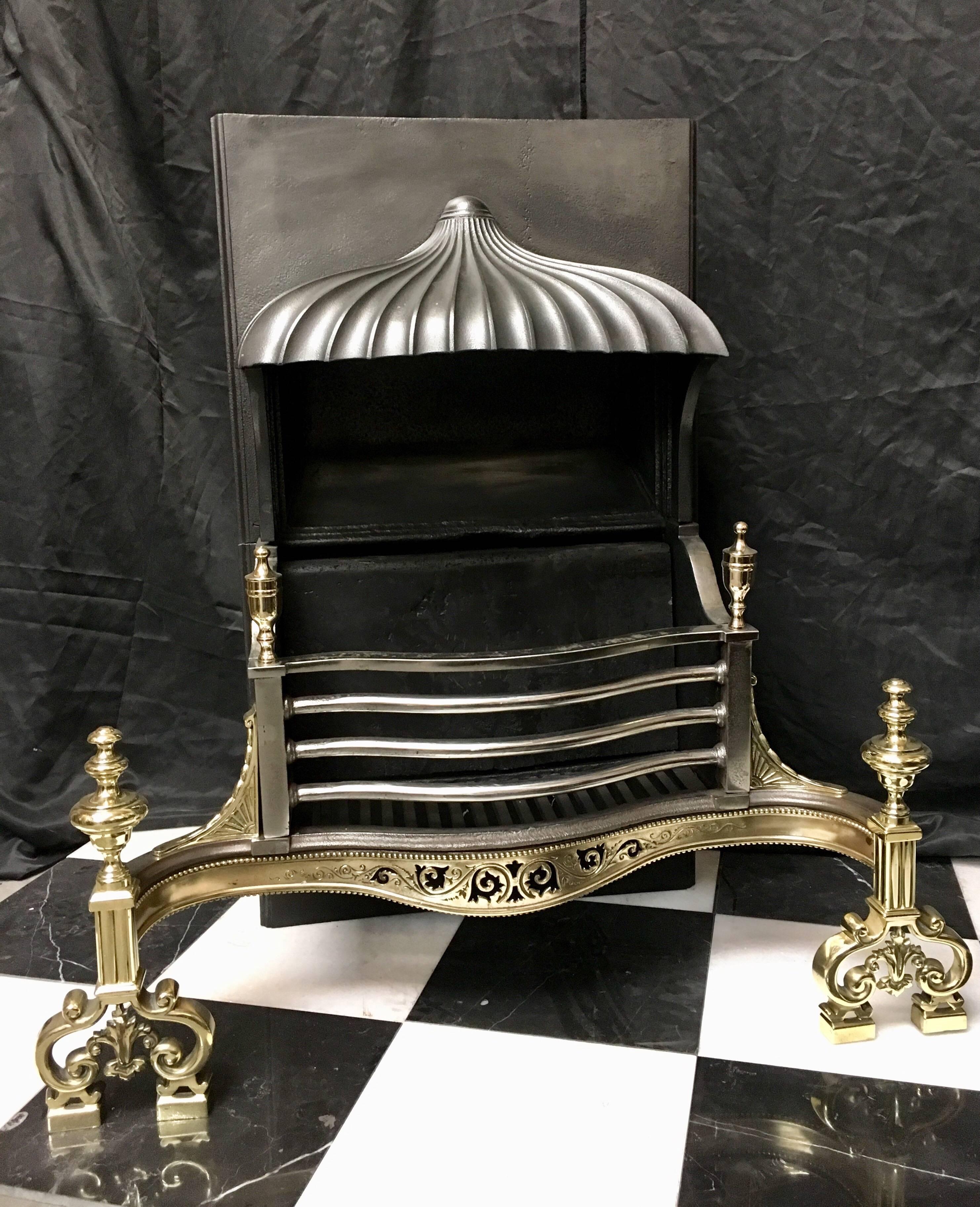 Néoclassique Ancien panier à grille de cheminée victorien à capuche de style néoclassique du 19ème siècle en vente