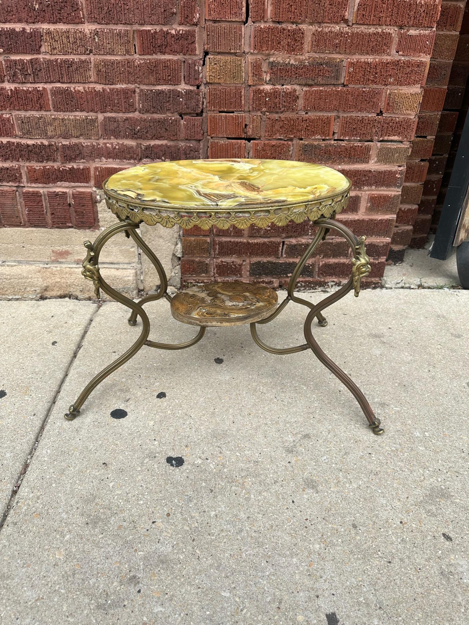 Antique Victorian 2 Tier An Ornate Onyx and Brass Figural Devil Heads Side Table In Good Condition In Chicago, IL