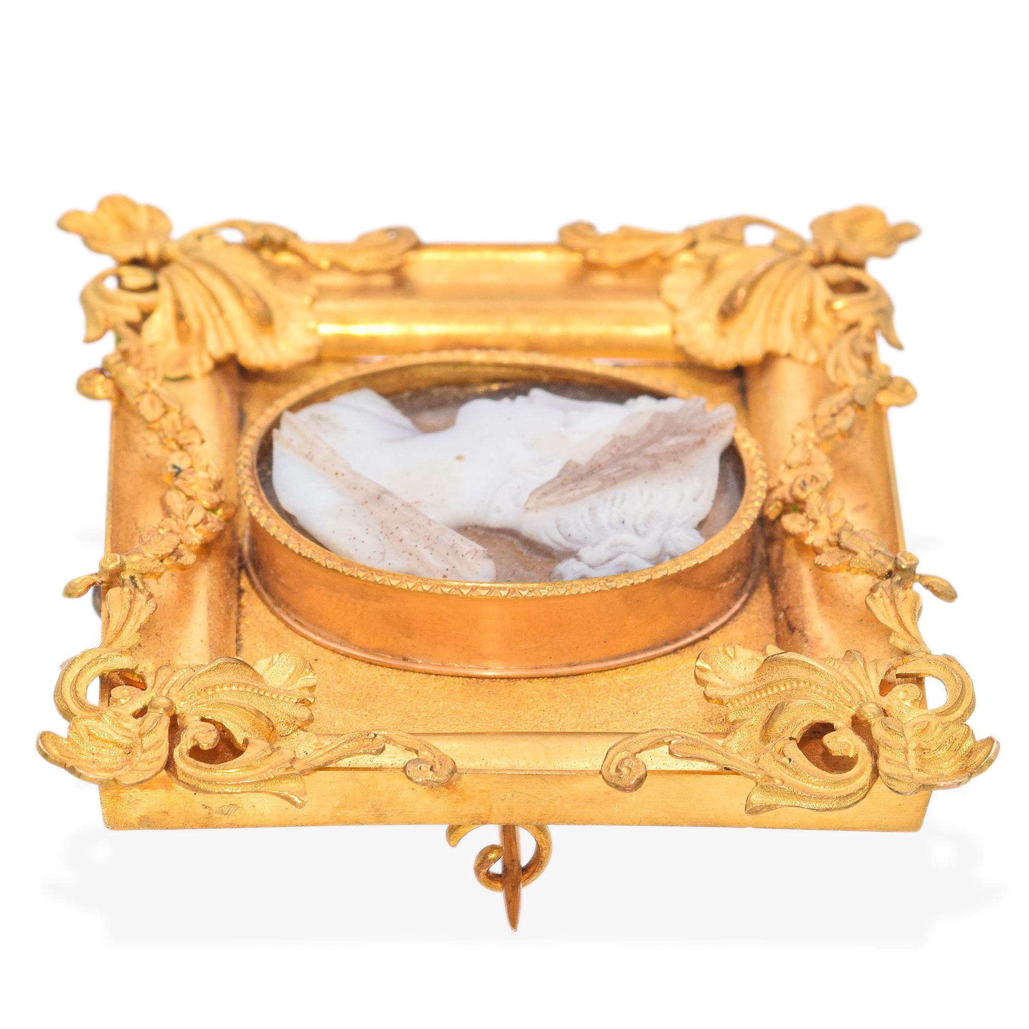 Women's Antique Victorian 20k Yellow Gold Intricately Framed Cameo For Sale