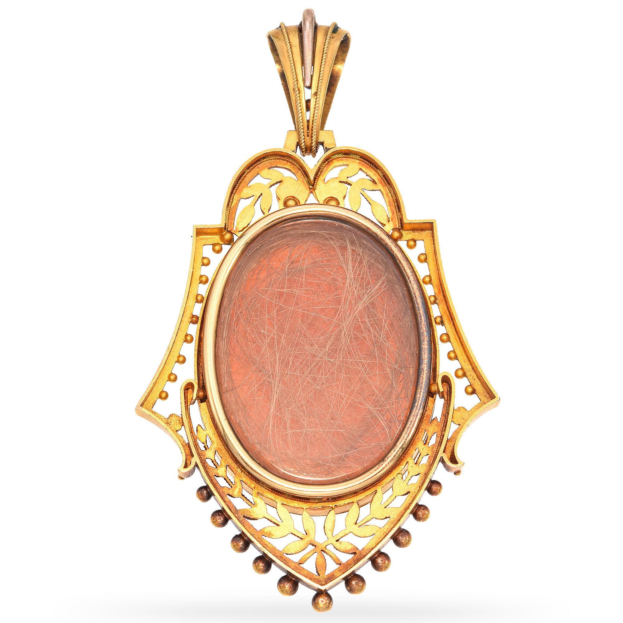 Antique Victorian 21k Yellow Gold Hardstone Cameo Pendant with Cannetille Detail In Good Condition For Sale In New York, NY