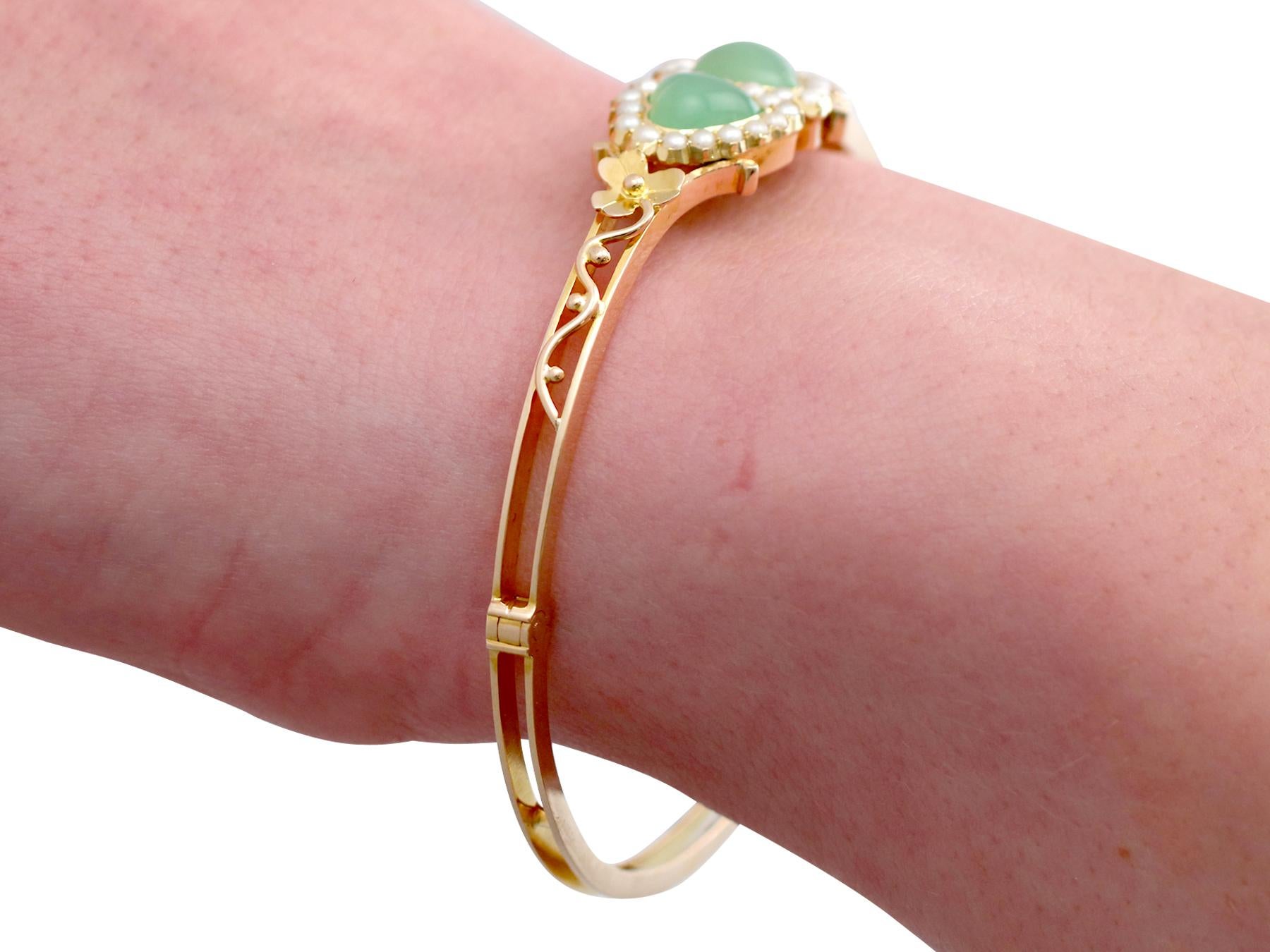 Antique Victorian 2.20Ct Chrysoprase and Seed Pearl Yellow Gold Bangle 7