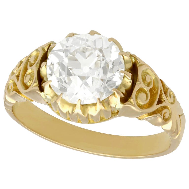 Antique Victorian 2.30 Carat Diamond Yellow Gold Solitaire Ring For Sale