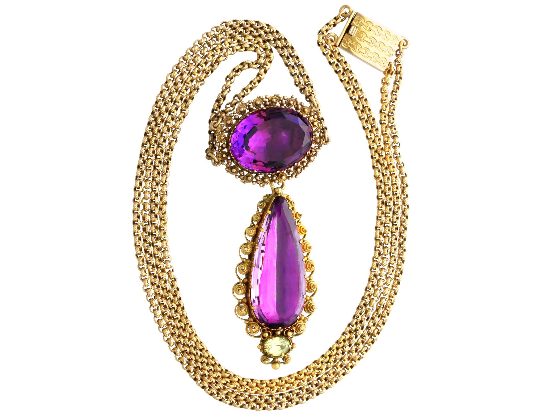 Antique Victorian 24.68 Carat Amethyst and 18k Yellow Gold Necklace Circa 1830 In Excellent Condition For Sale In Jesmond, Newcastle Upon Tyne
