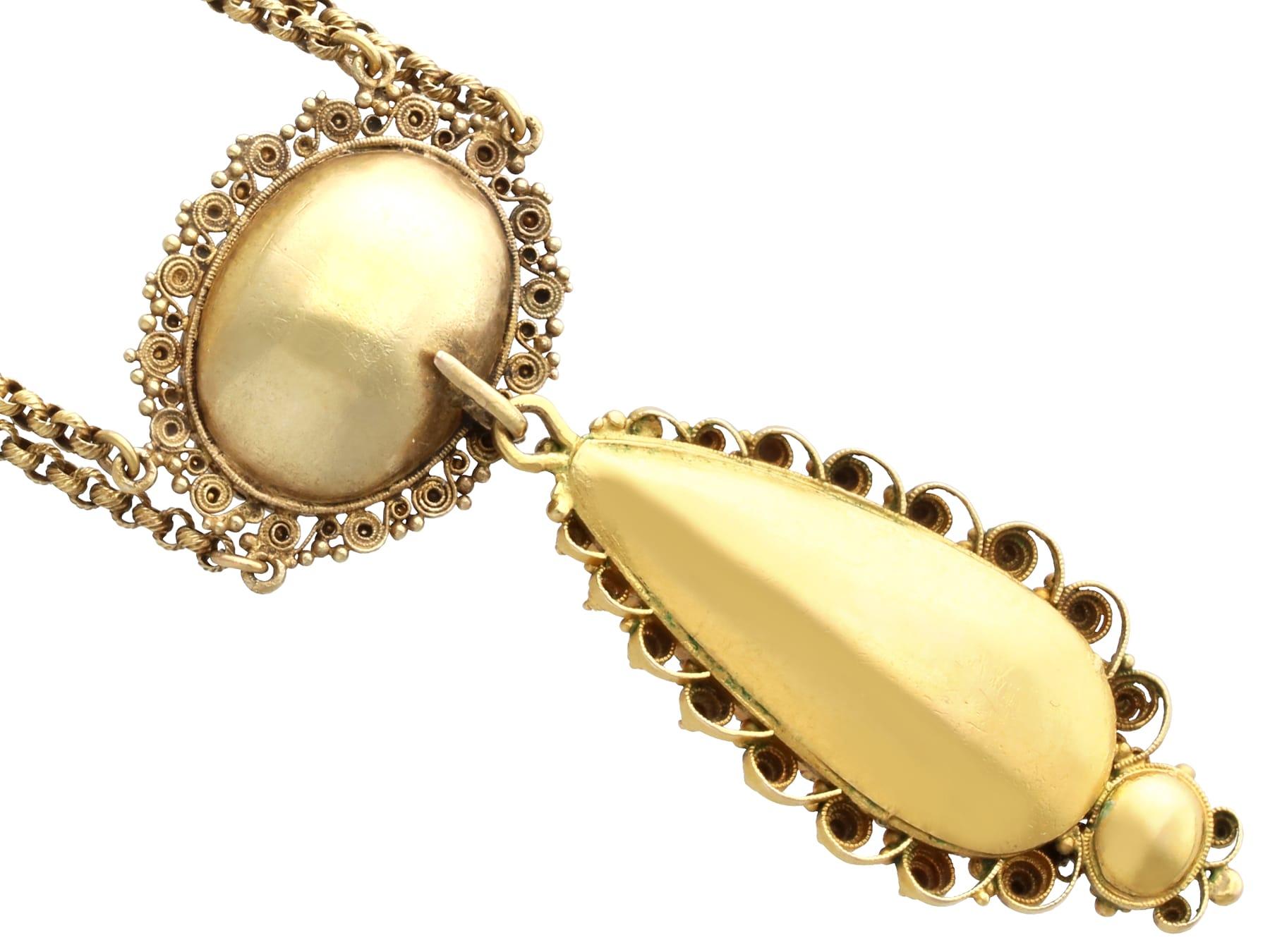 Antique Victorian 24.68 Carat Amethyst and 18k Yellow Gold Necklace Circa 1830 For Sale 1