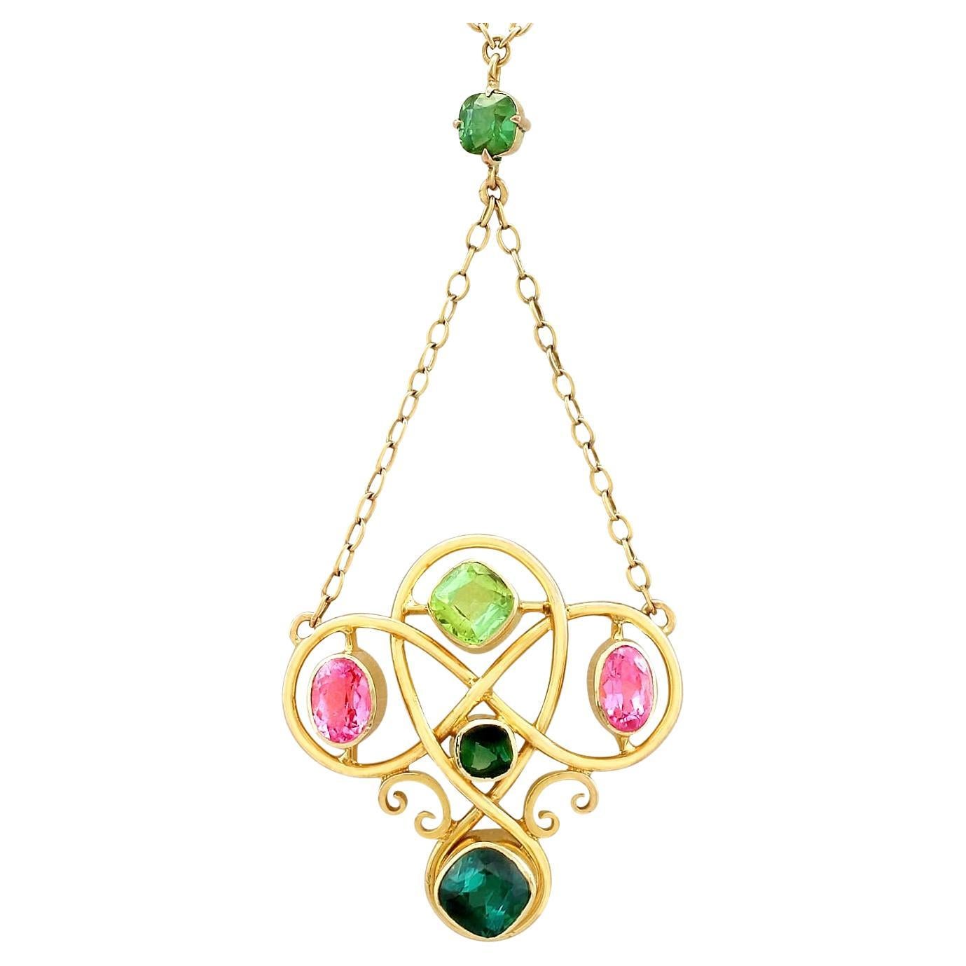 Antique Victorian 2.65 Carat Tourmaline and Peridot Yellow Gold Necklace For Sale