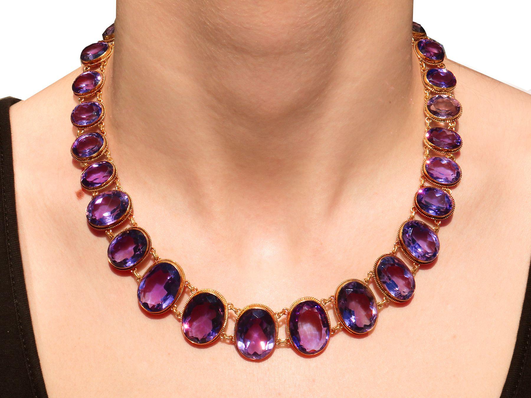 Antique Victorian 274.91 Carat Amethyst and Yellow Gold Rivière Necklace For Sale 2