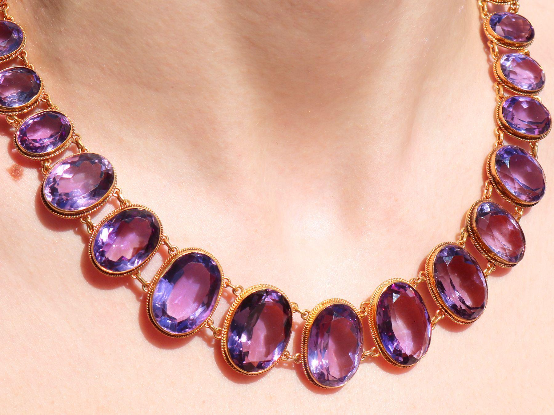 Antique Victorian 274.91 Carat Amethyst and Yellow Gold Rivière Necklace For Sale 3