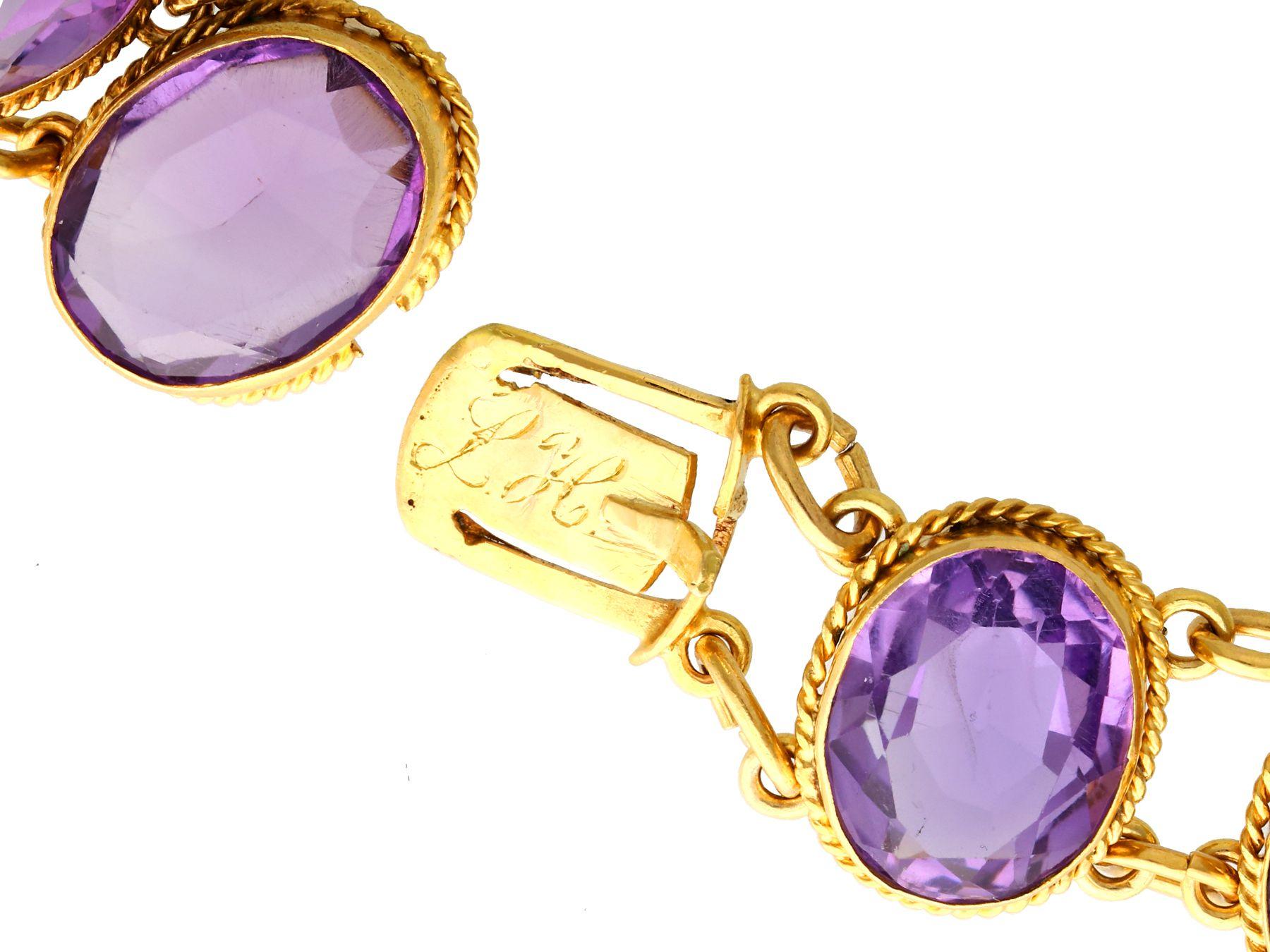 Women's or Men's Antique Victorian 274.91 Carat Amethyst and Yellow Gold Rivière Necklace For Sale