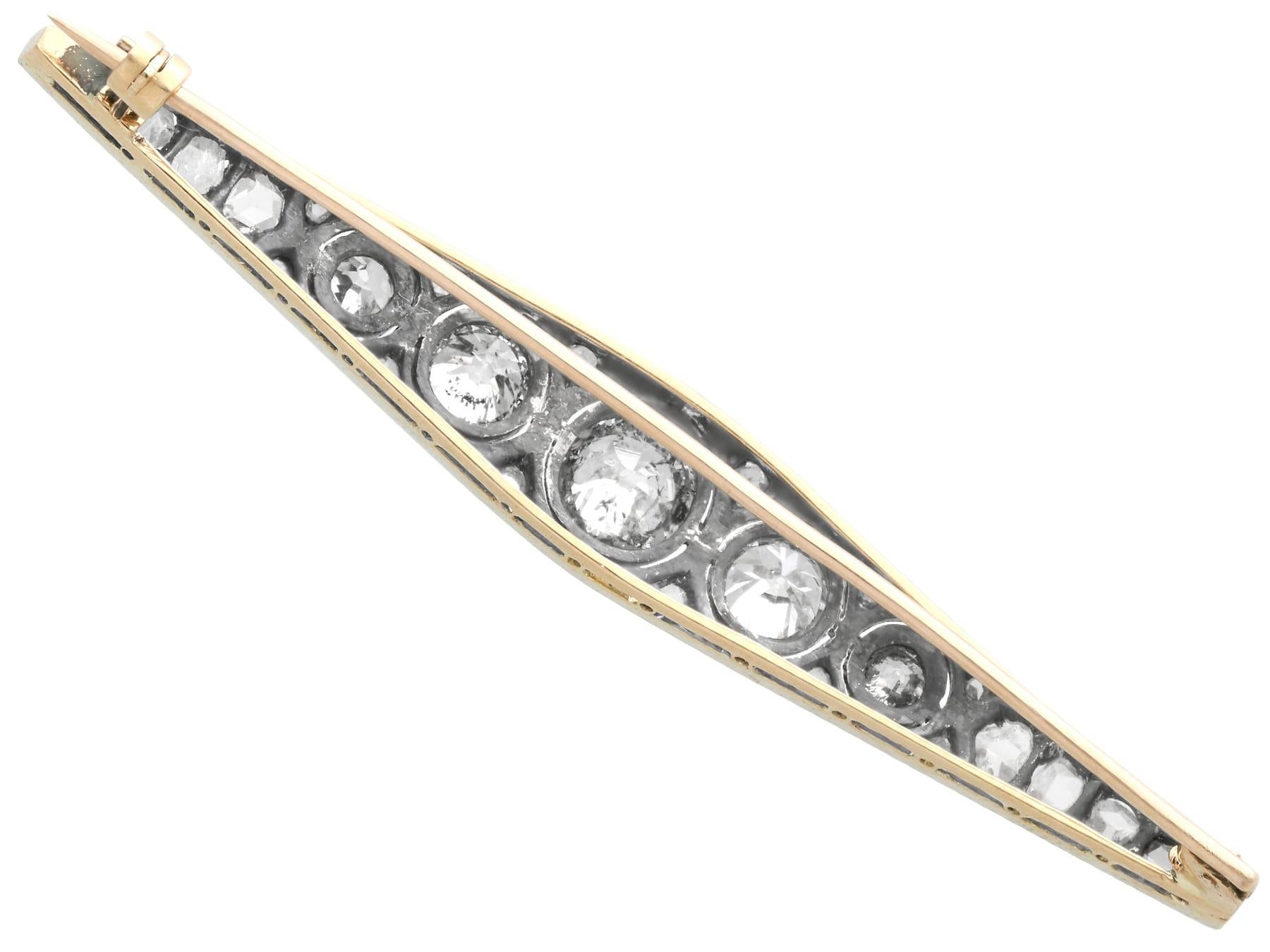 Women's Antique Victorian 2.82 Carat Diamond and Yellow Gold Bar Brooch For Sale