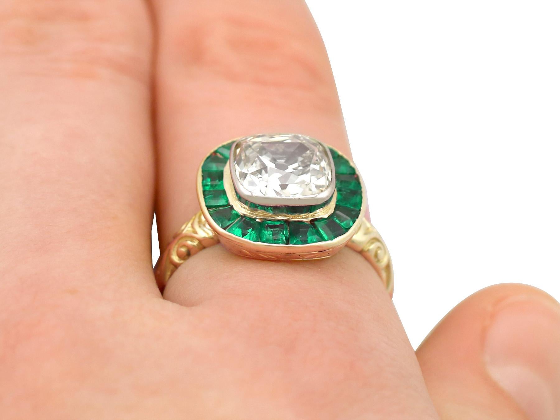 Antique Victorian 3.25 Carat Emerald and 1.92 Carat Diamond Yellow Gold Ring For Sale 1