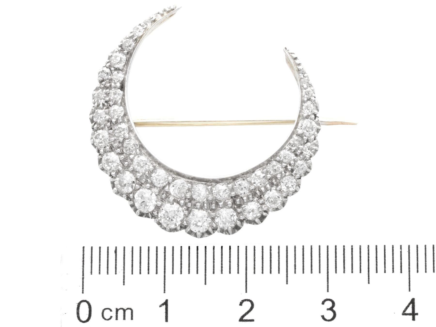 Antike viktorianische Halbmondbrosche/Hair-Anstecknadel, 3,47 Karat Diamant und 9k Gelbgold im Angebot 7