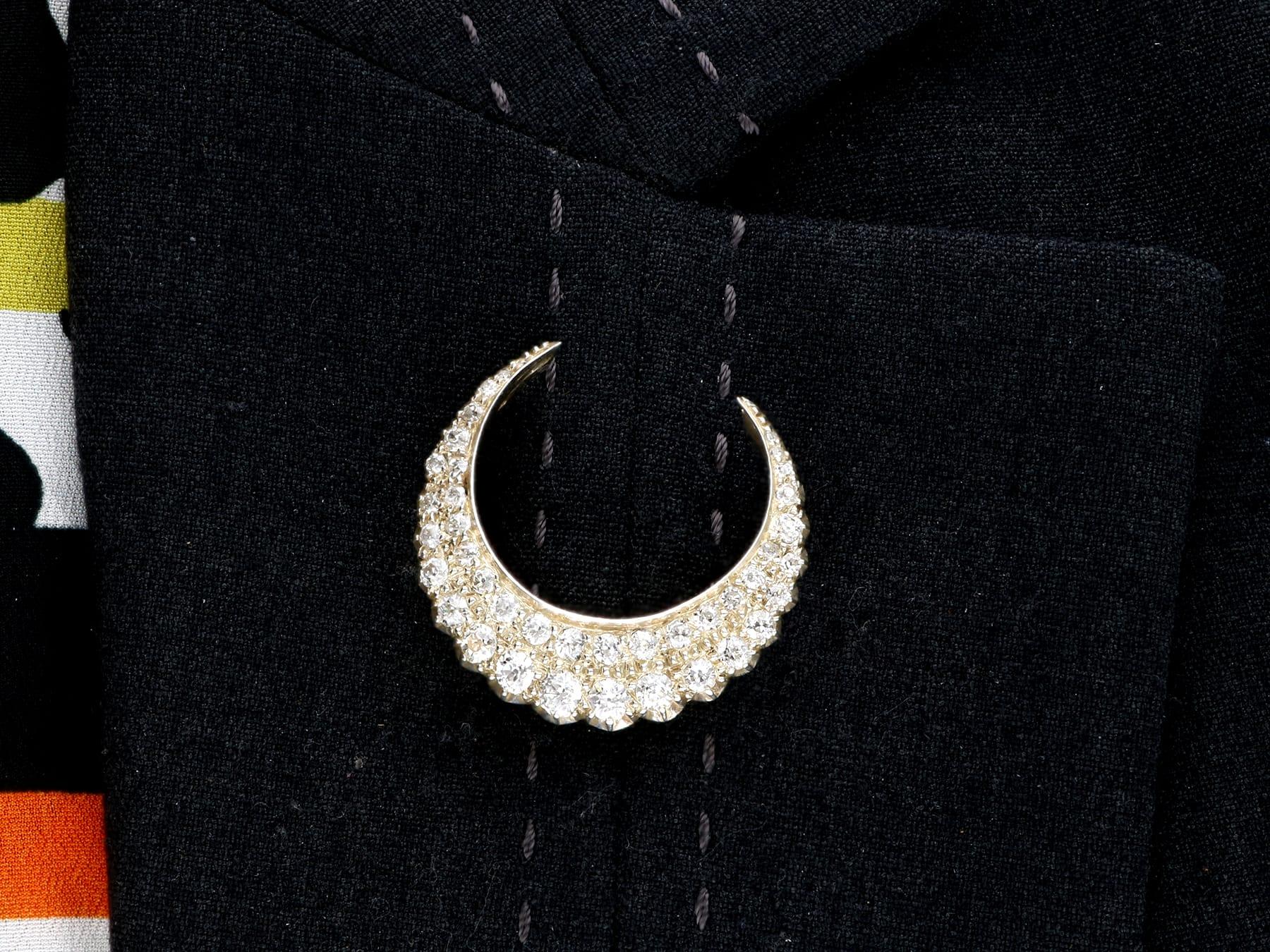 Antike viktorianische Halbmondbrosche/Hair-Anstecknadel, 3,47 Karat Diamant und 9k Gelbgold im Angebot 9