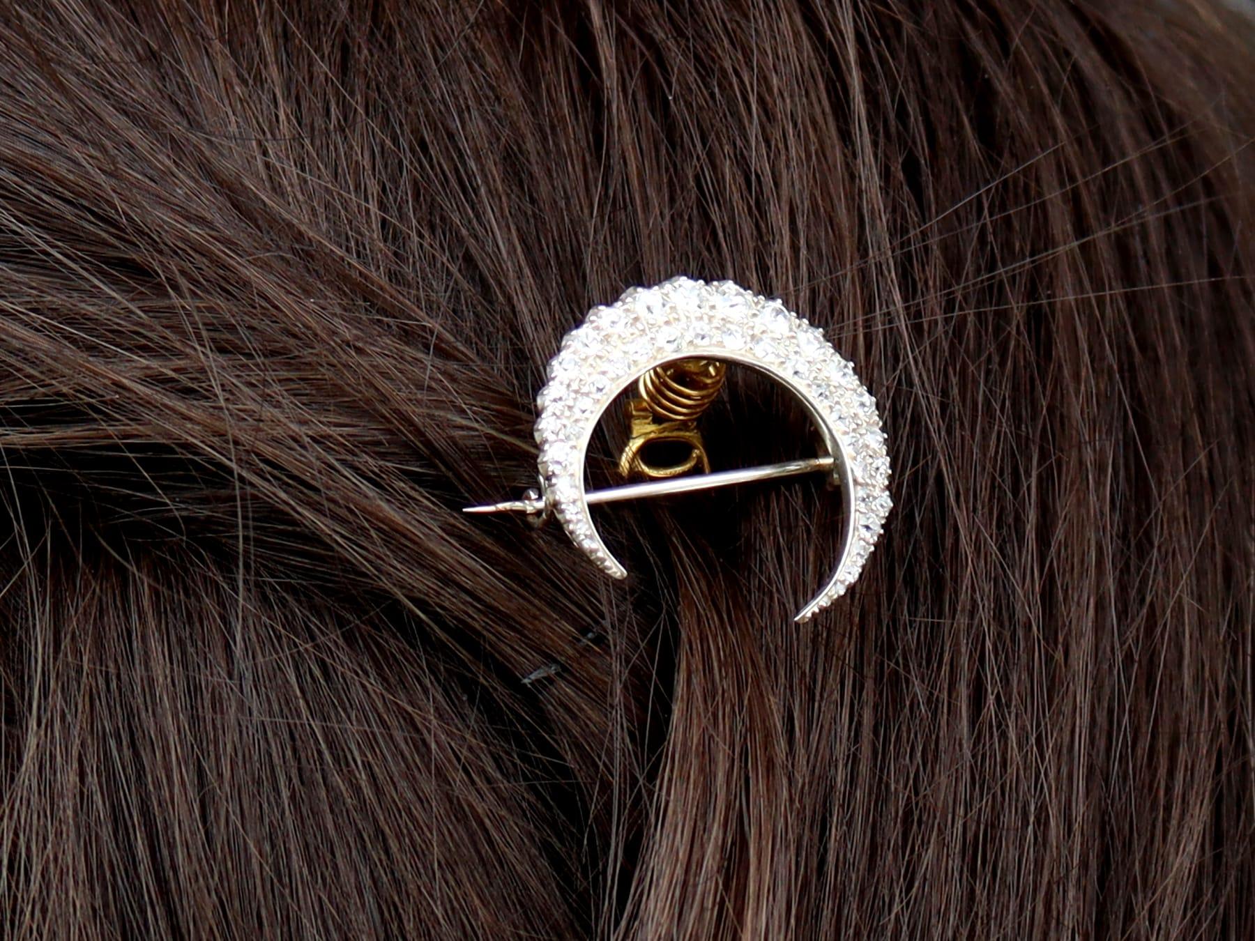 Antike viktorianische Halbmondbrosche/Hair-Anstecknadel, 3,47 Karat Diamant und 9k Gelbgold im Angebot 10