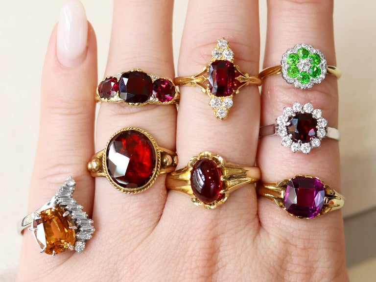 Bague Vintage En Or 18 Carats - Sertie D'un Grenat Vert Synthétique, Serti Griffes, Taille 50