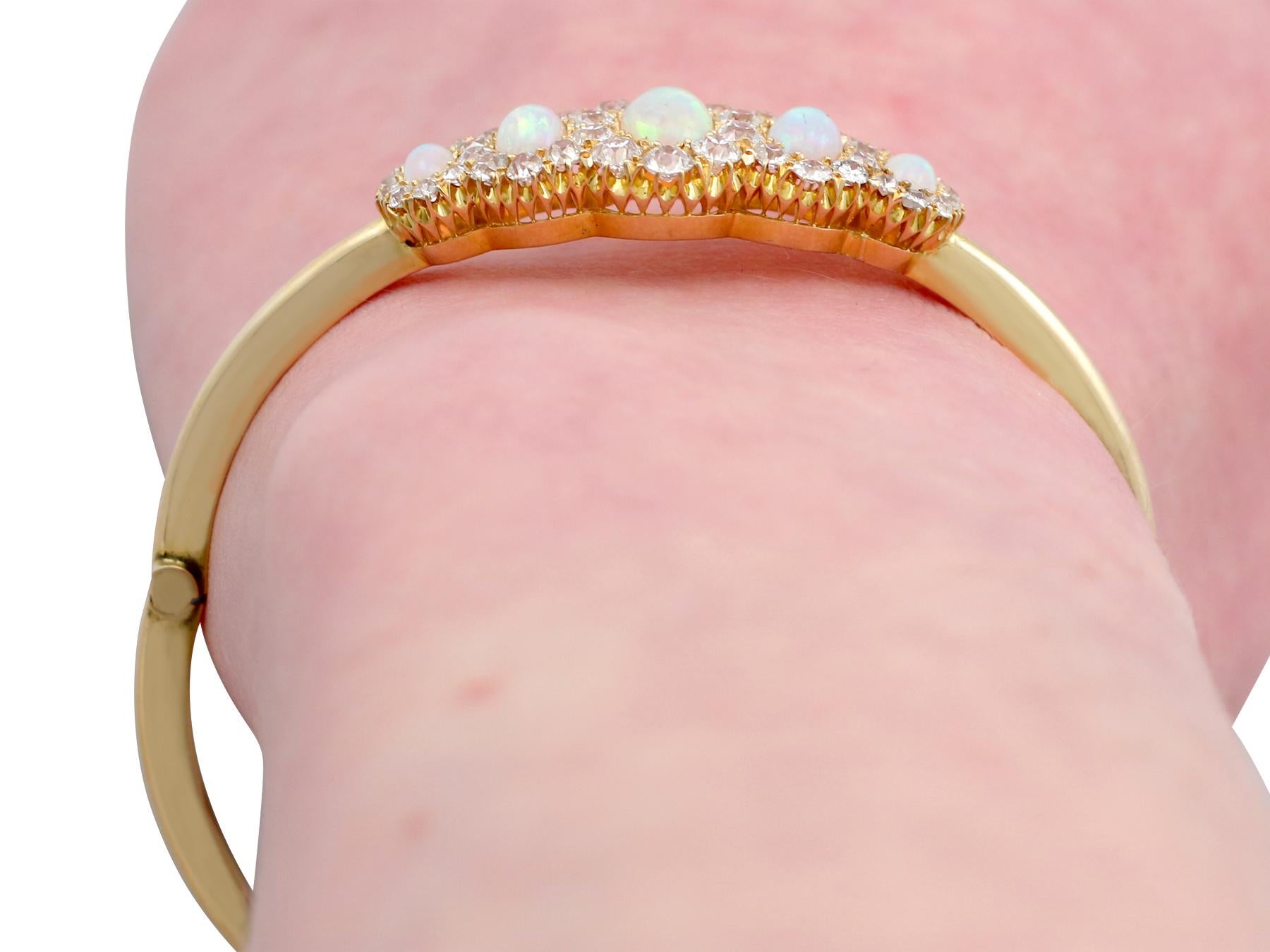 Antique Victorian 3.92 Carat Opal and 3.25 Carat Diamond Yellow Gold Bangle For Sale 6