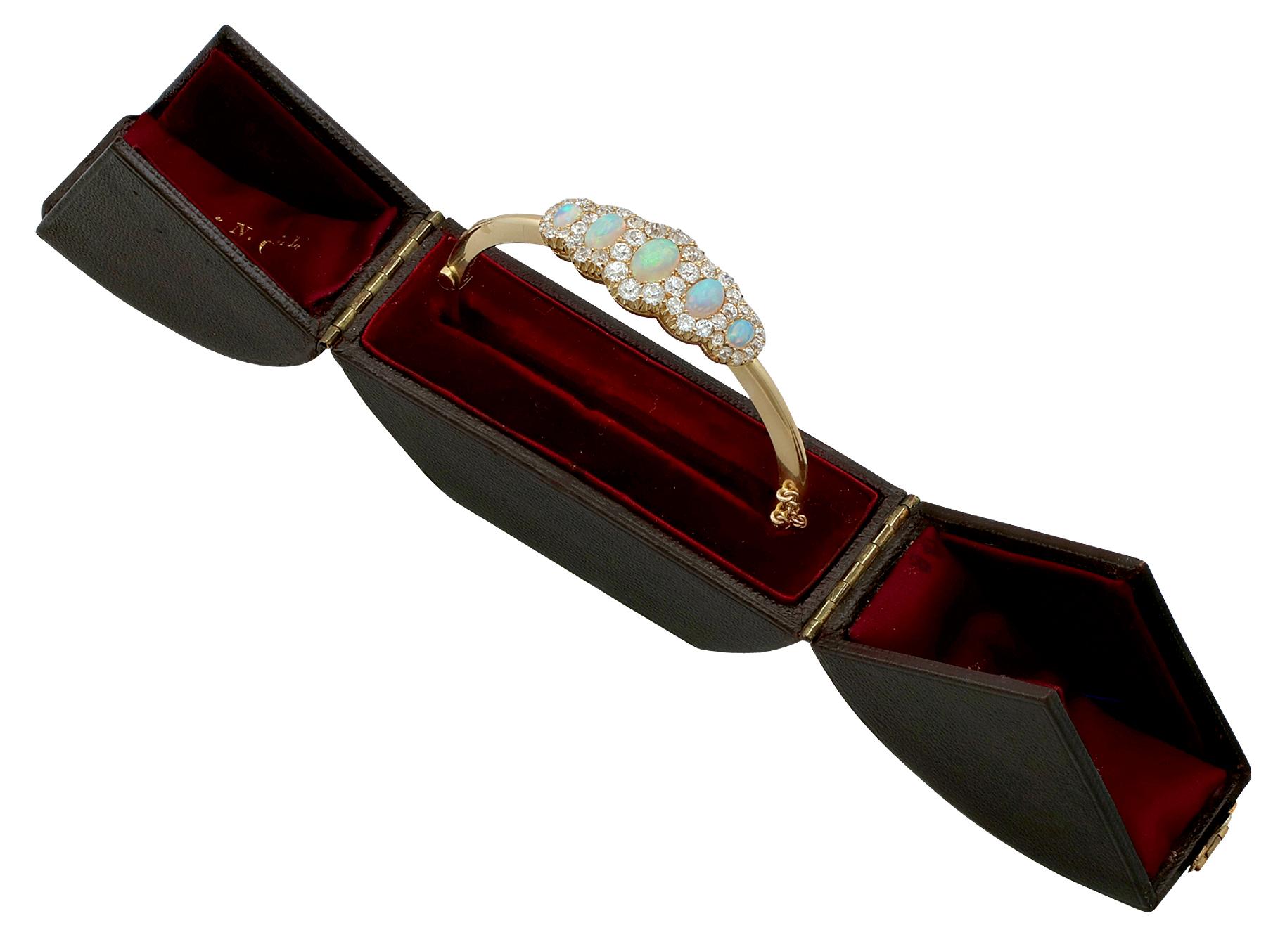 Antique Victorian 3.92 Carat Opal and 3.25 Carat Diamond Yellow Gold Bangle For Sale 2