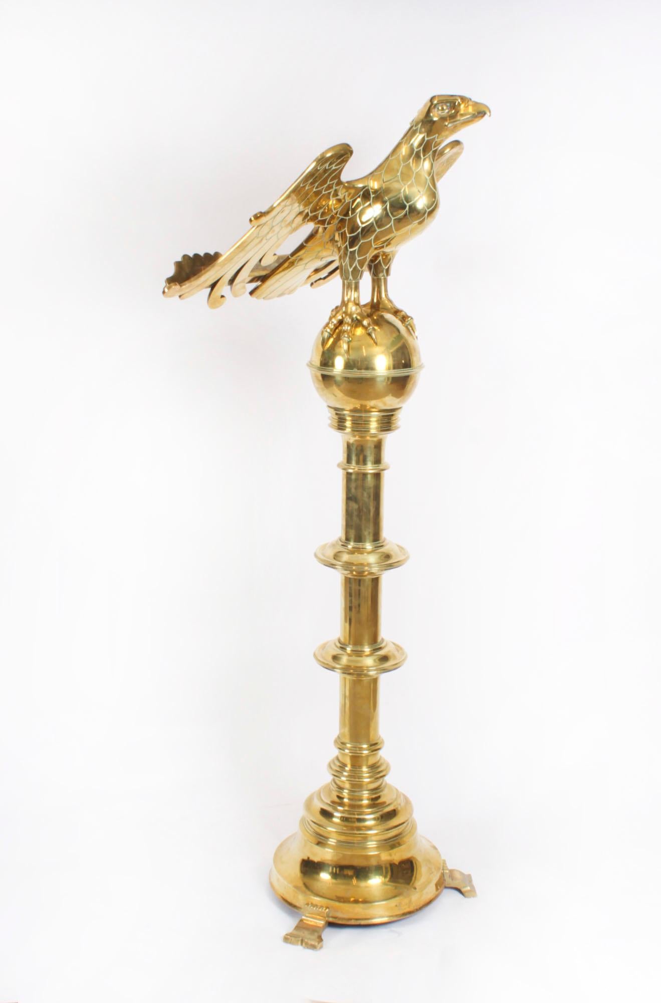 Ancien lutrin victorien à aigle en laiton 19ème siècle 10