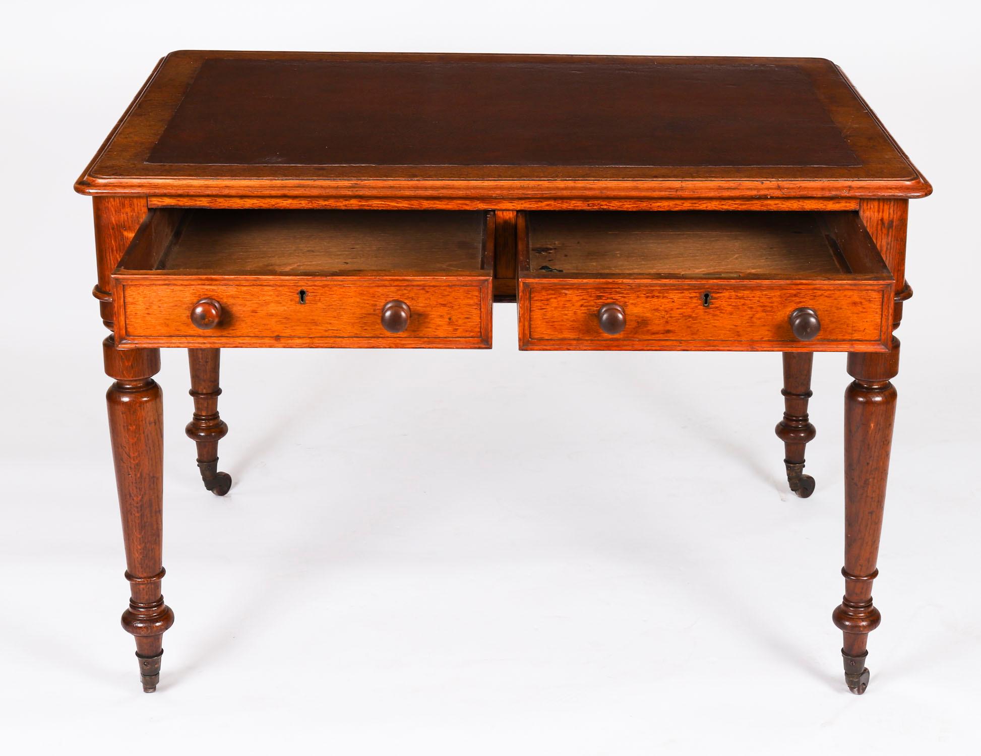 Ancienne table à écrire victorienne à 6 tiroirs en Oak Oak Bureau 19ème siècle en vente 6