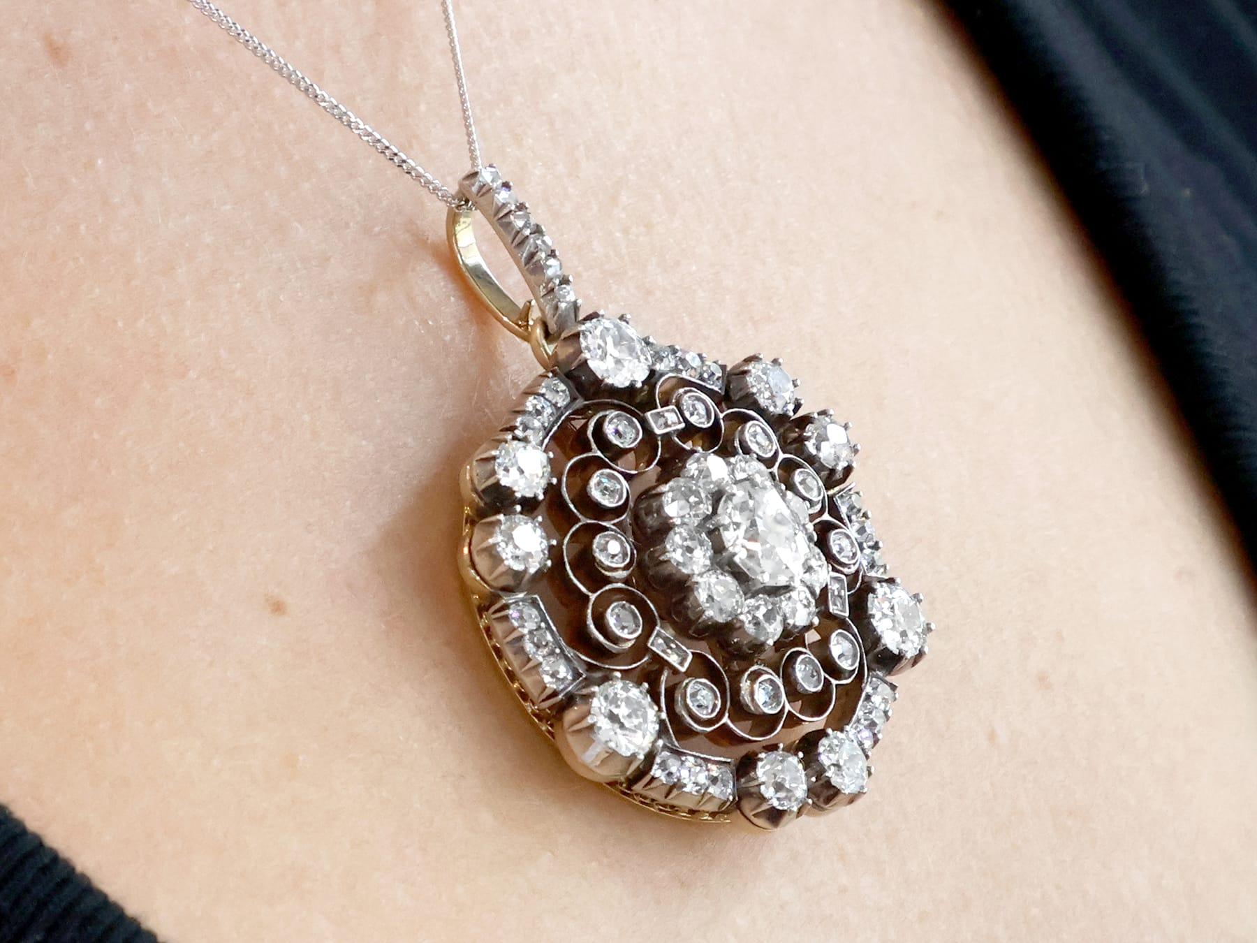 Taille vieille Europe Pendentif victorien ancien en or jaune avec diamant de 6,22 carats, vers 1880 en vente