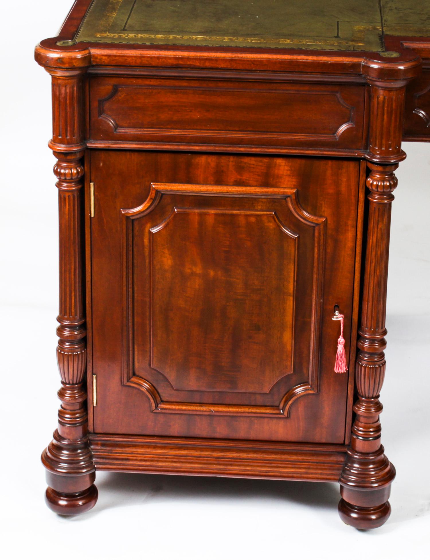 Antique Victorian 6ft Flame Mahogany Partners Pedestal Desk 19th C 14
