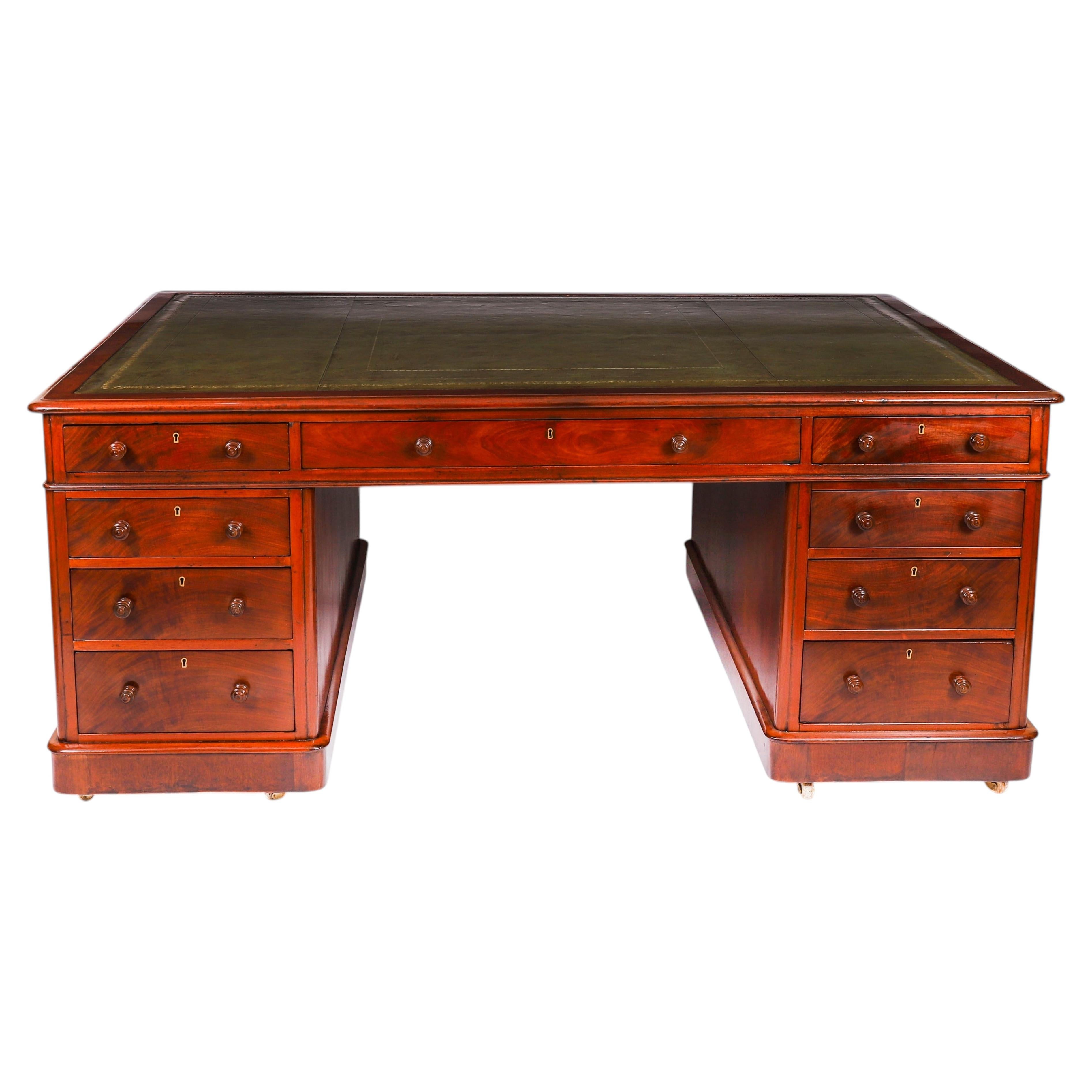Antique Victorian 6ft Flame Mahogany Partners Pedestal Desk 19th Century