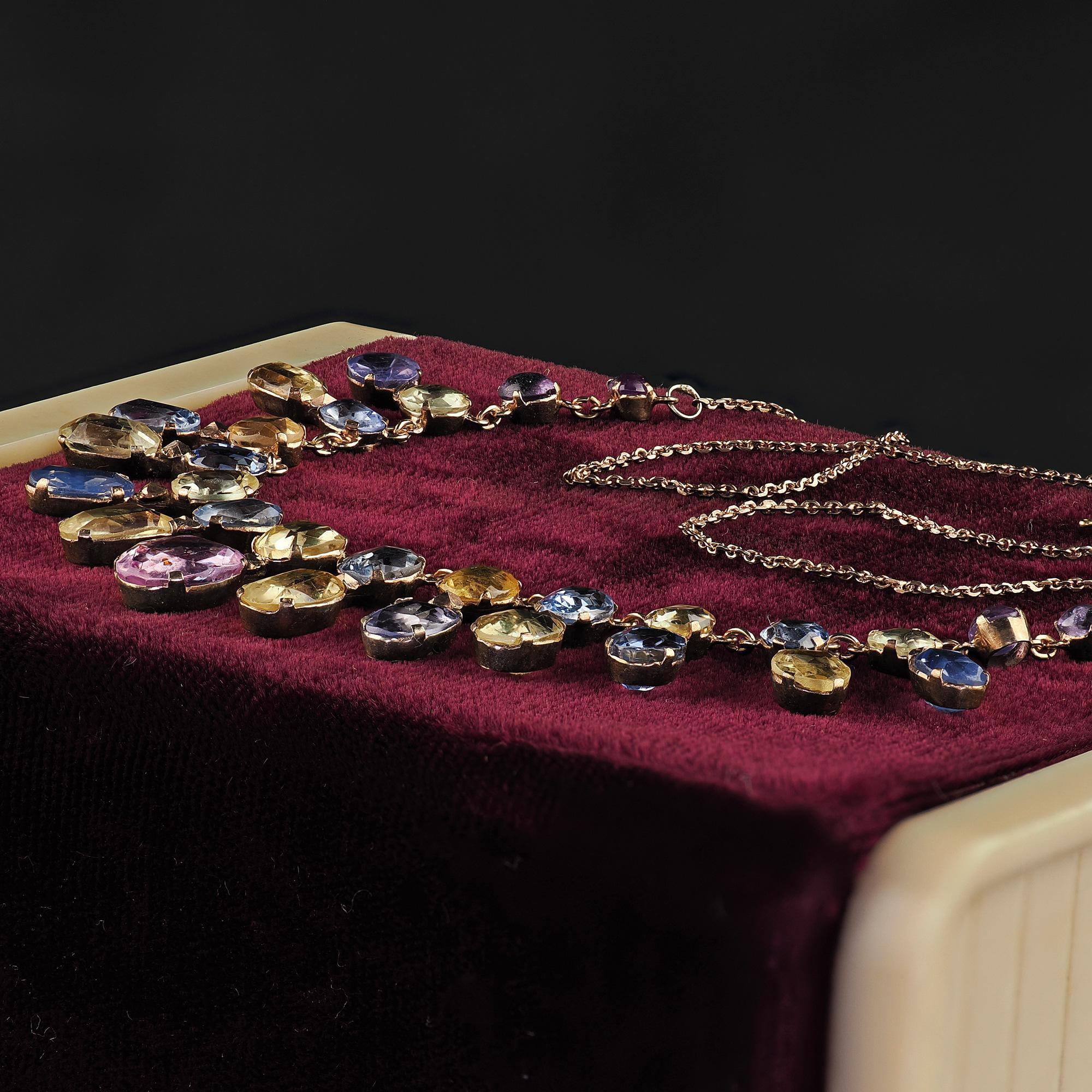 Antique Victorian 8K Yellow Gold Natural Sapphire Graduated Necklace - GIA For Sale 5