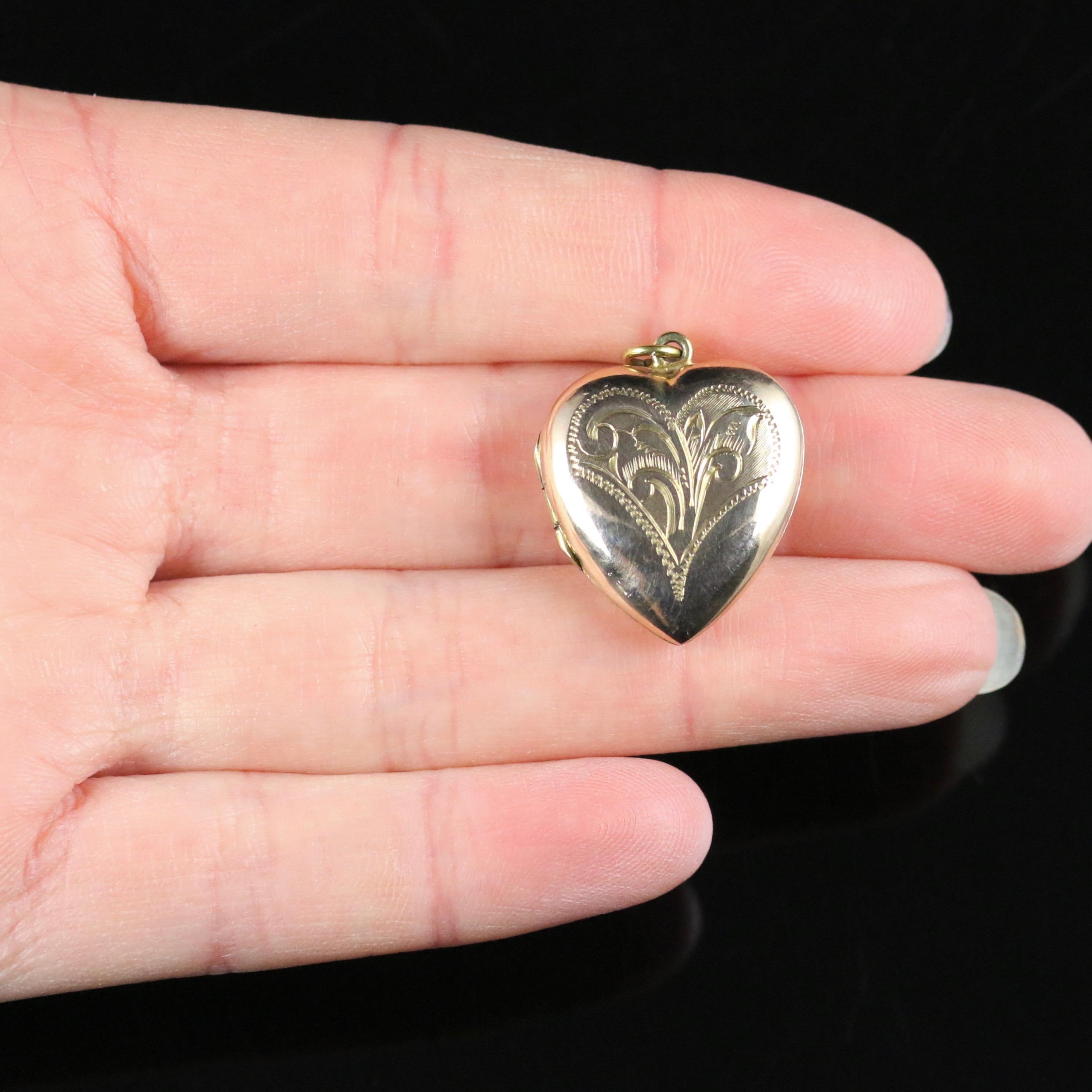 Antique Victorian 9 Carat Gold Heart Locket, circa 1890 2