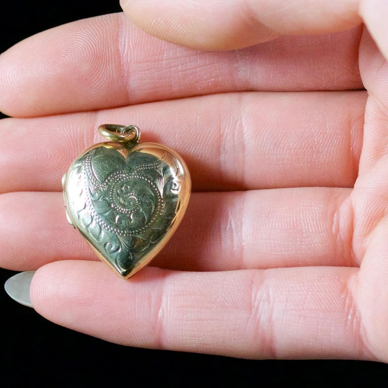 Antique Victorian 9 Carat Gold Locket, circa 1900 For Sale at 1stDibs