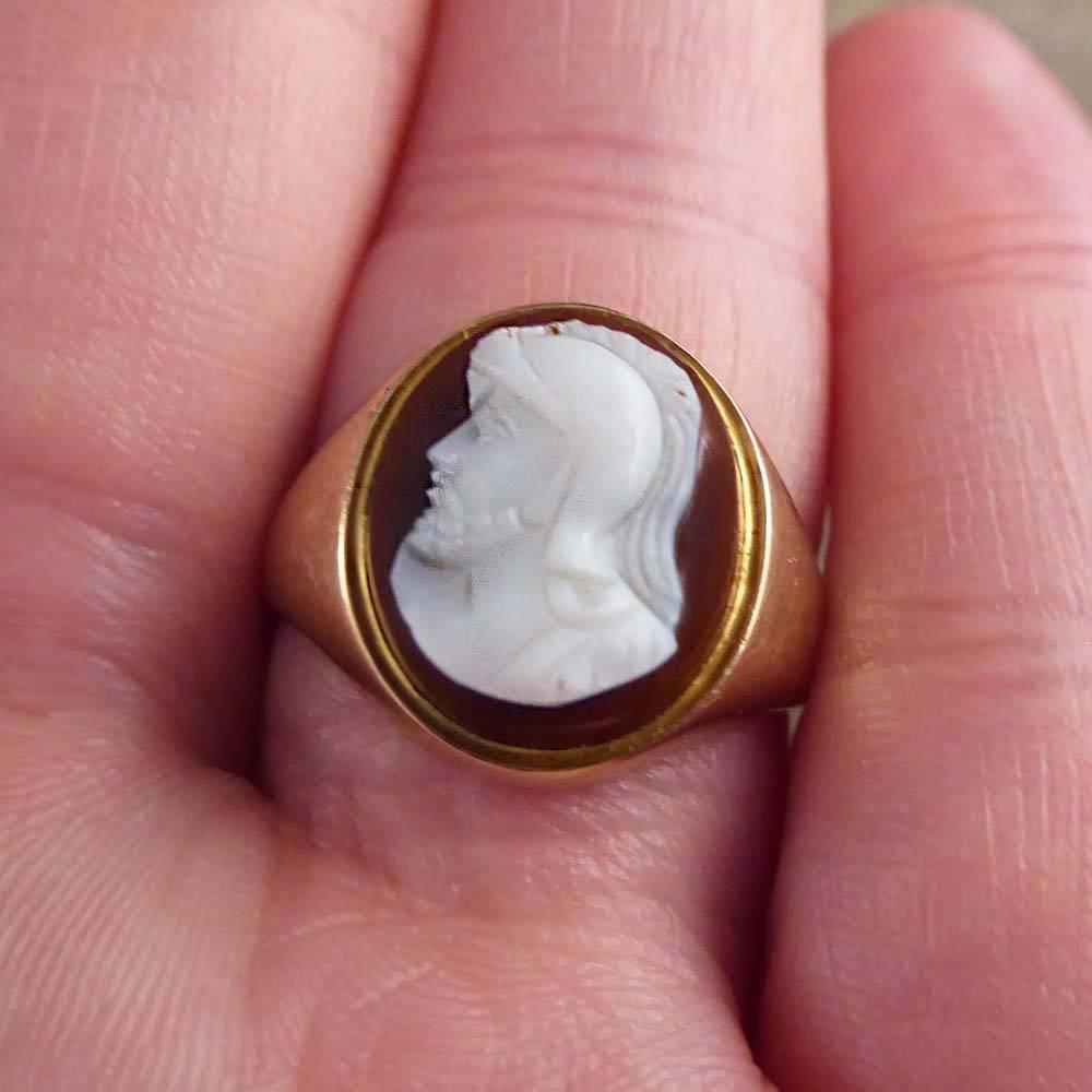 Antique Victorian 9 Carat Gold Hardstone Cameo Ring Depicting Male Head 5
