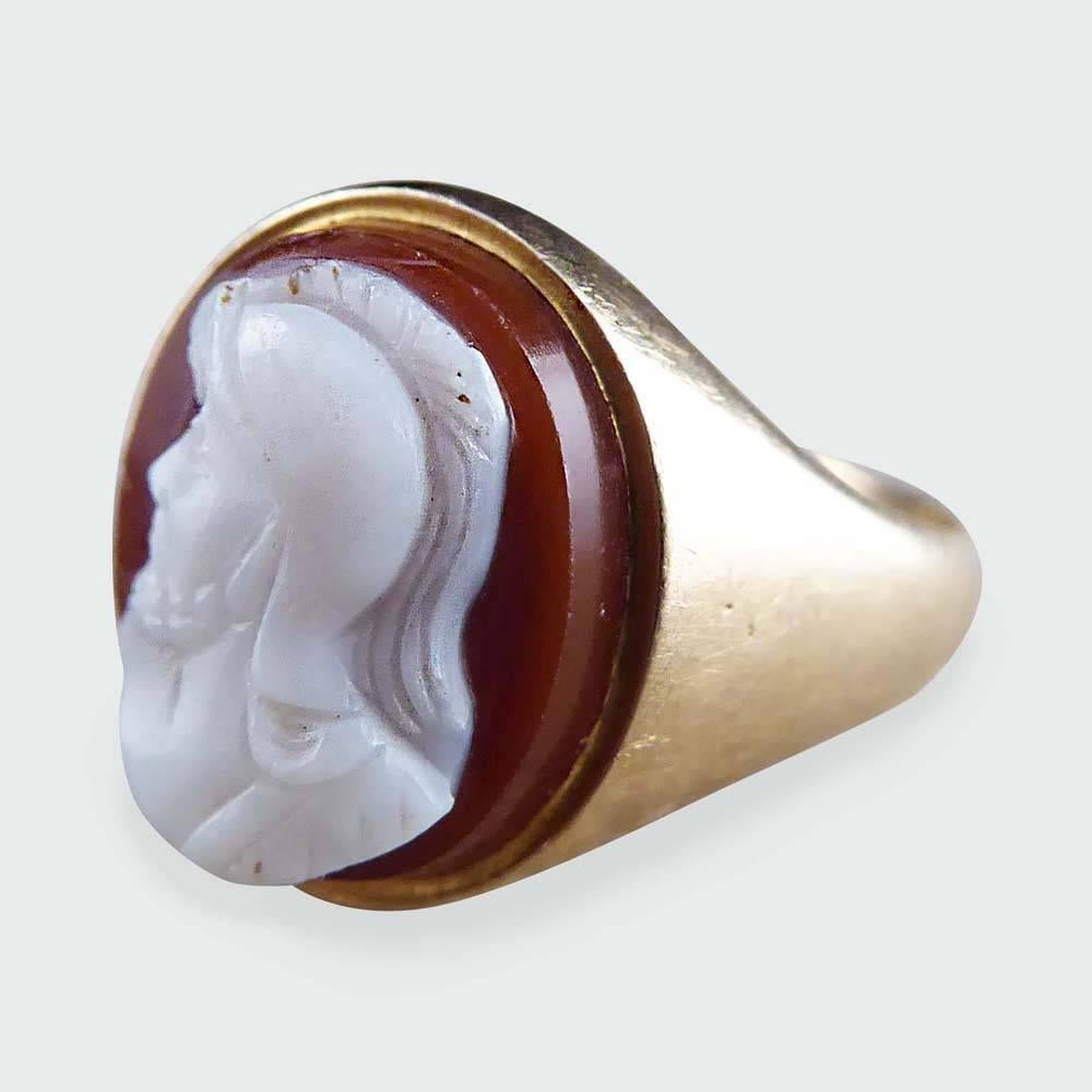 Women's or Men's Antique Victorian 9 Carat Gold Hardstone Cameo Ring Depicting Male Head