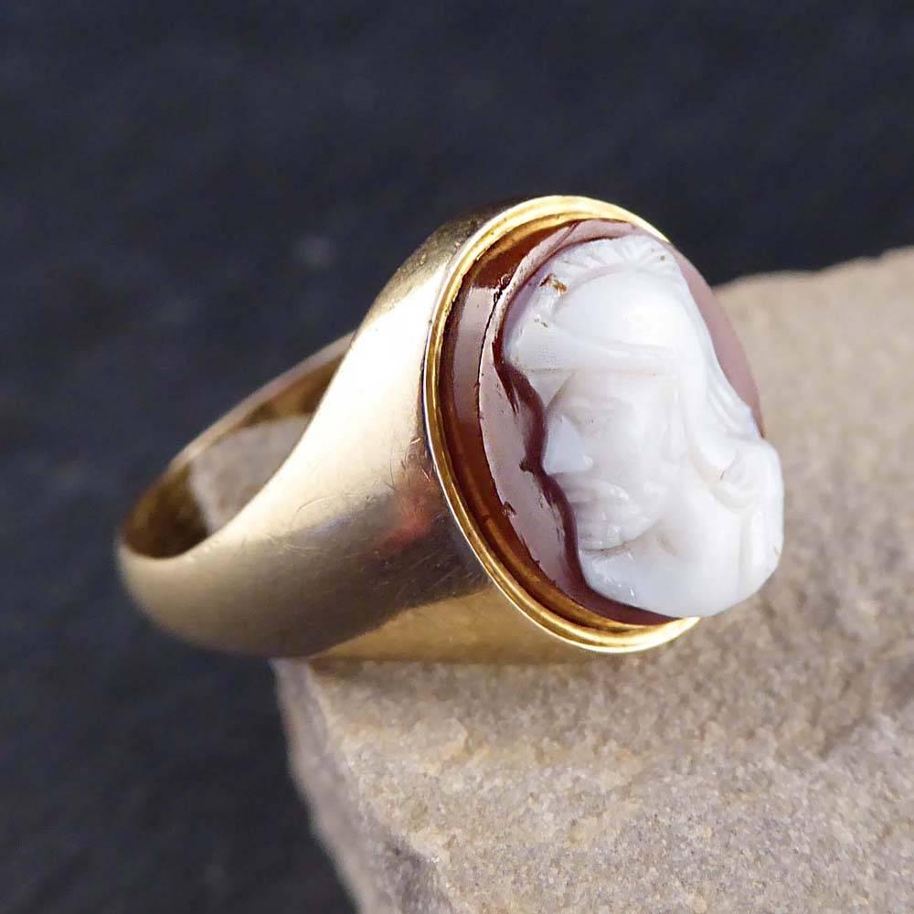 Antique Victorian 9 Carat Gold Hardstone Cameo Ring Depicting Male Head 2