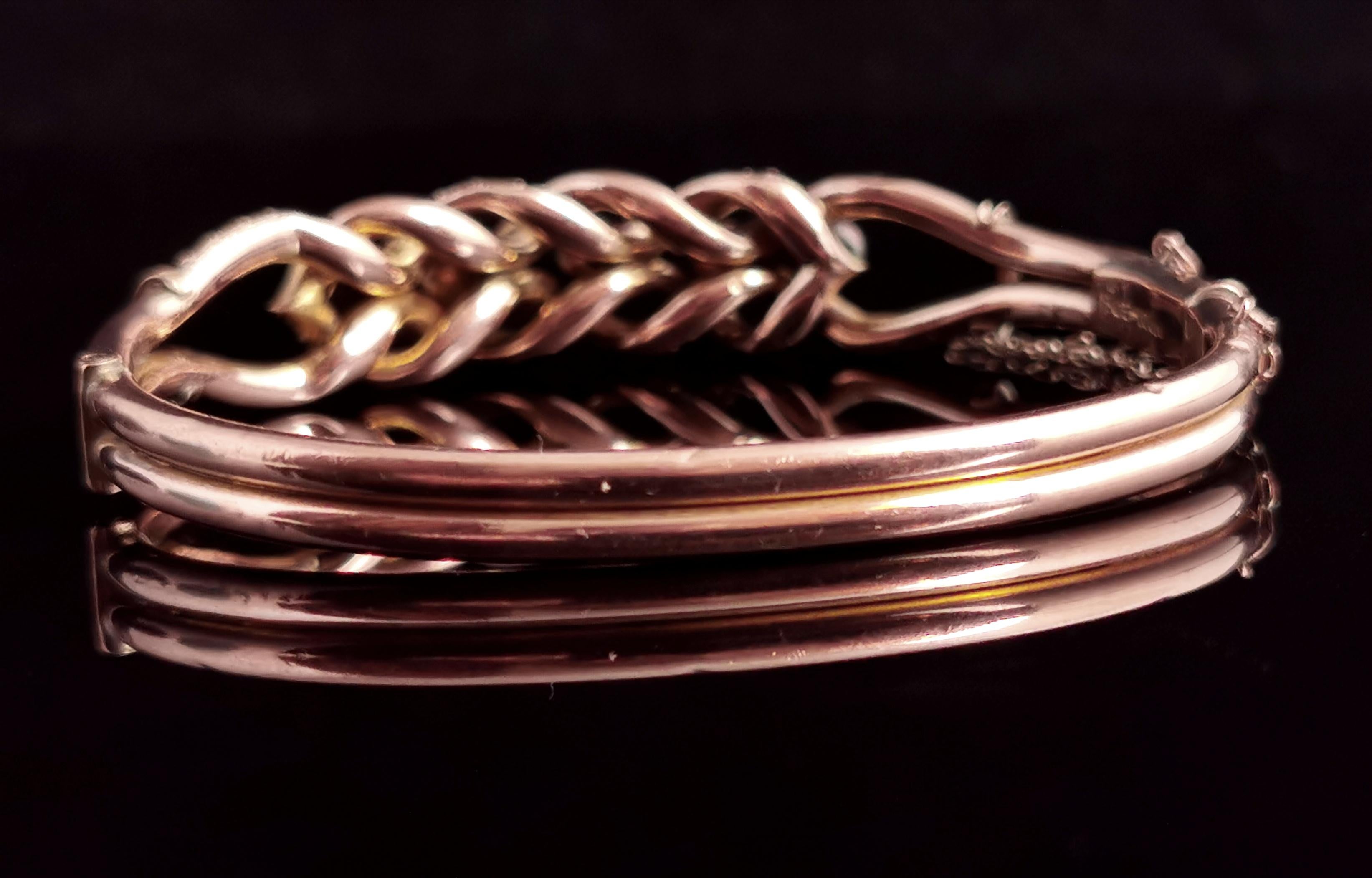 Antique Victorian 9 Karat Gold Keeper Knot Bangle 8