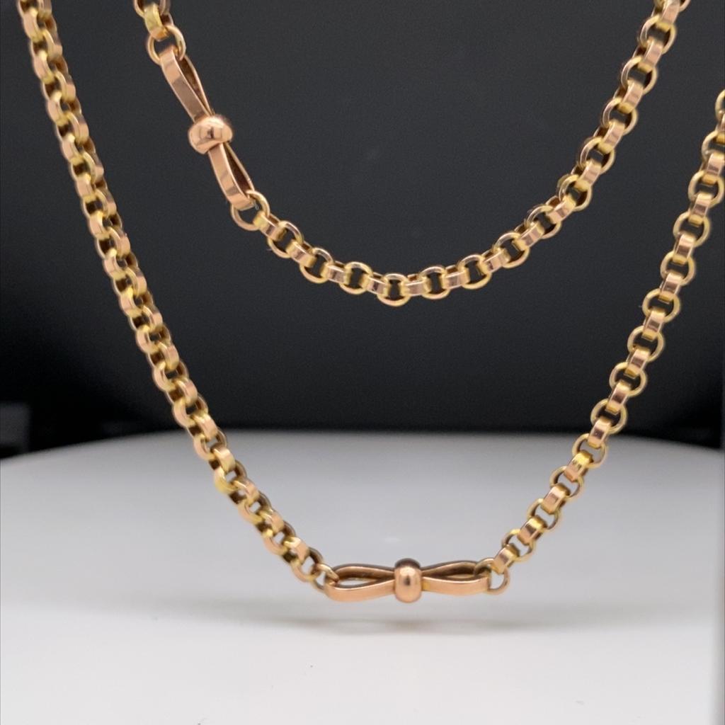 An antique Victorian 9 karat yellow gold longuard chain, circa 1890.

This exceptional and impressive 60 inch antique longuard chain has been crafted in 9 karat yellow gold.

An excellent example of Victorian craftsmanship which consists of a long
