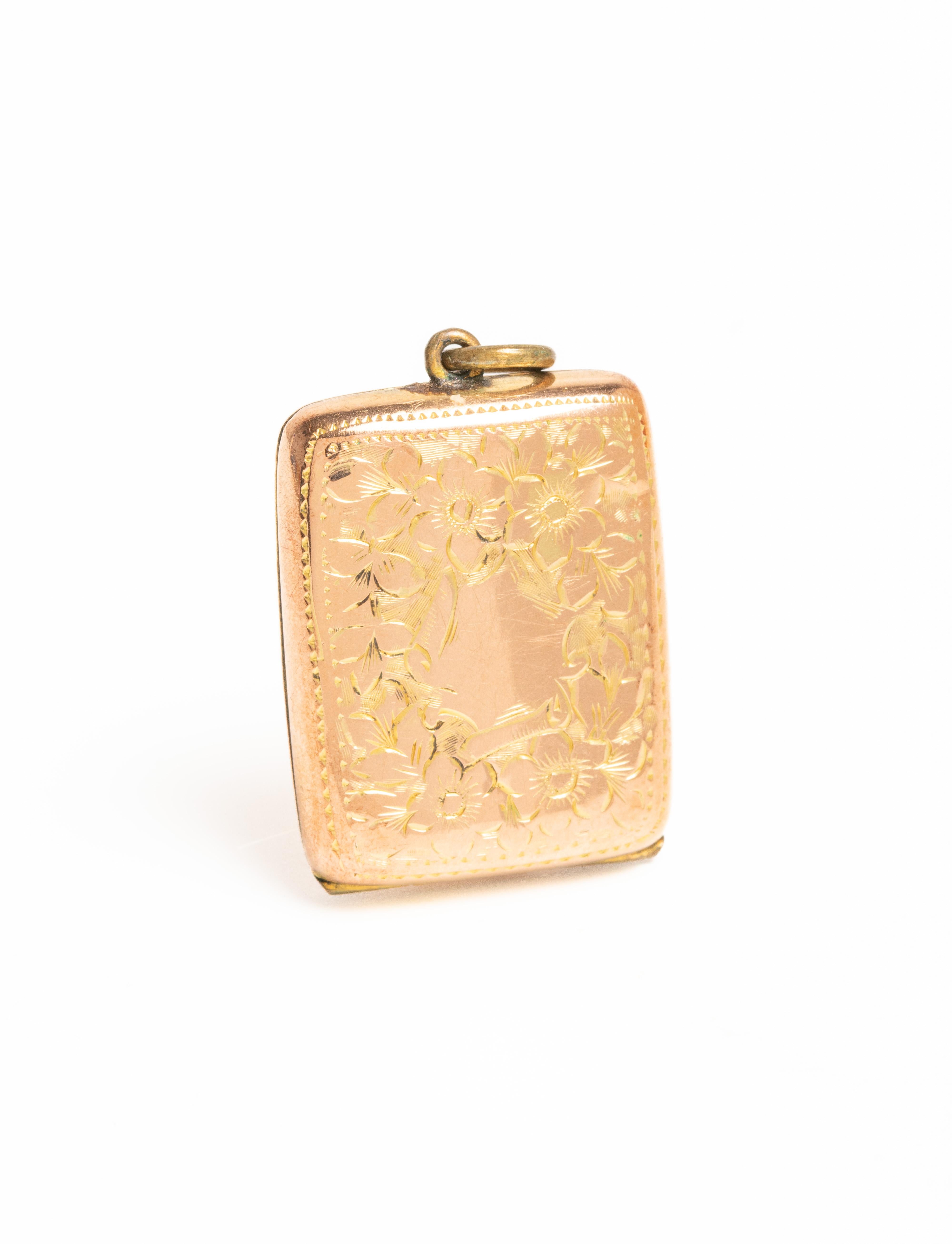 Antique Victorian 9ct Gold Back & Front Rectangular Locket In Good Condition In Portland, England