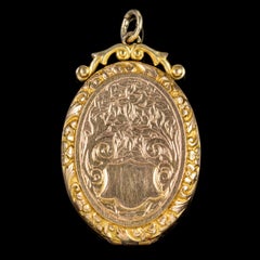 Antique Victorian 9 Carat Gold, circa 1900 Locket