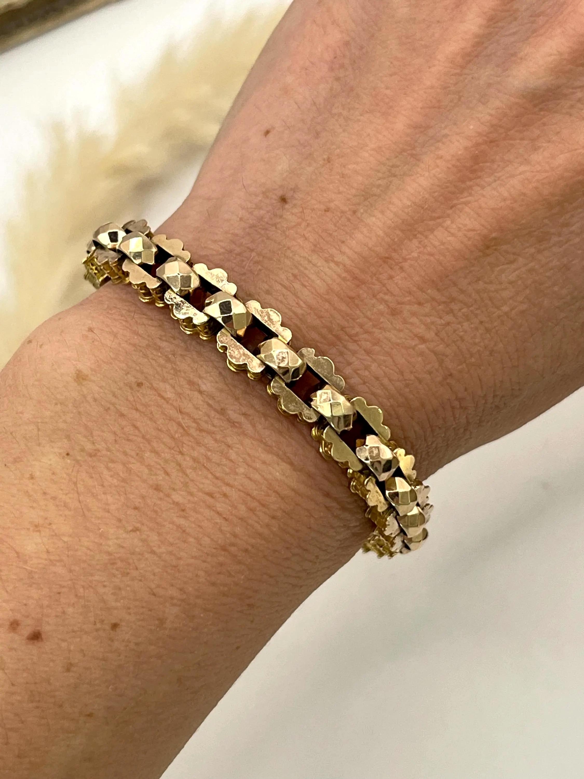 Bracelet fantaisie victorien ancien en or 9ct, circa 1880 en vente 5