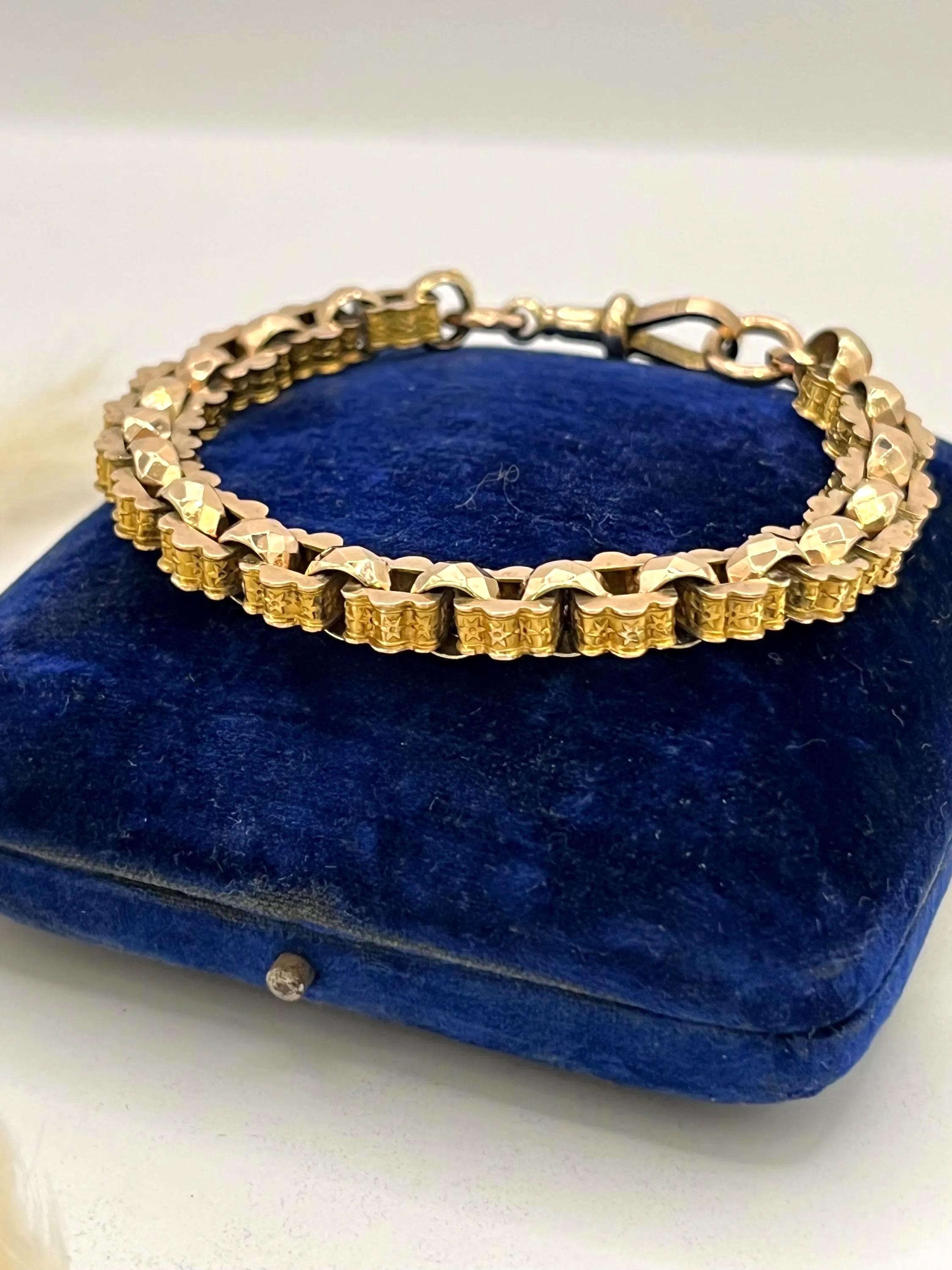 Victorien Bracelet fantaisie victorien ancien en or 9ct, circa 1880 en vente