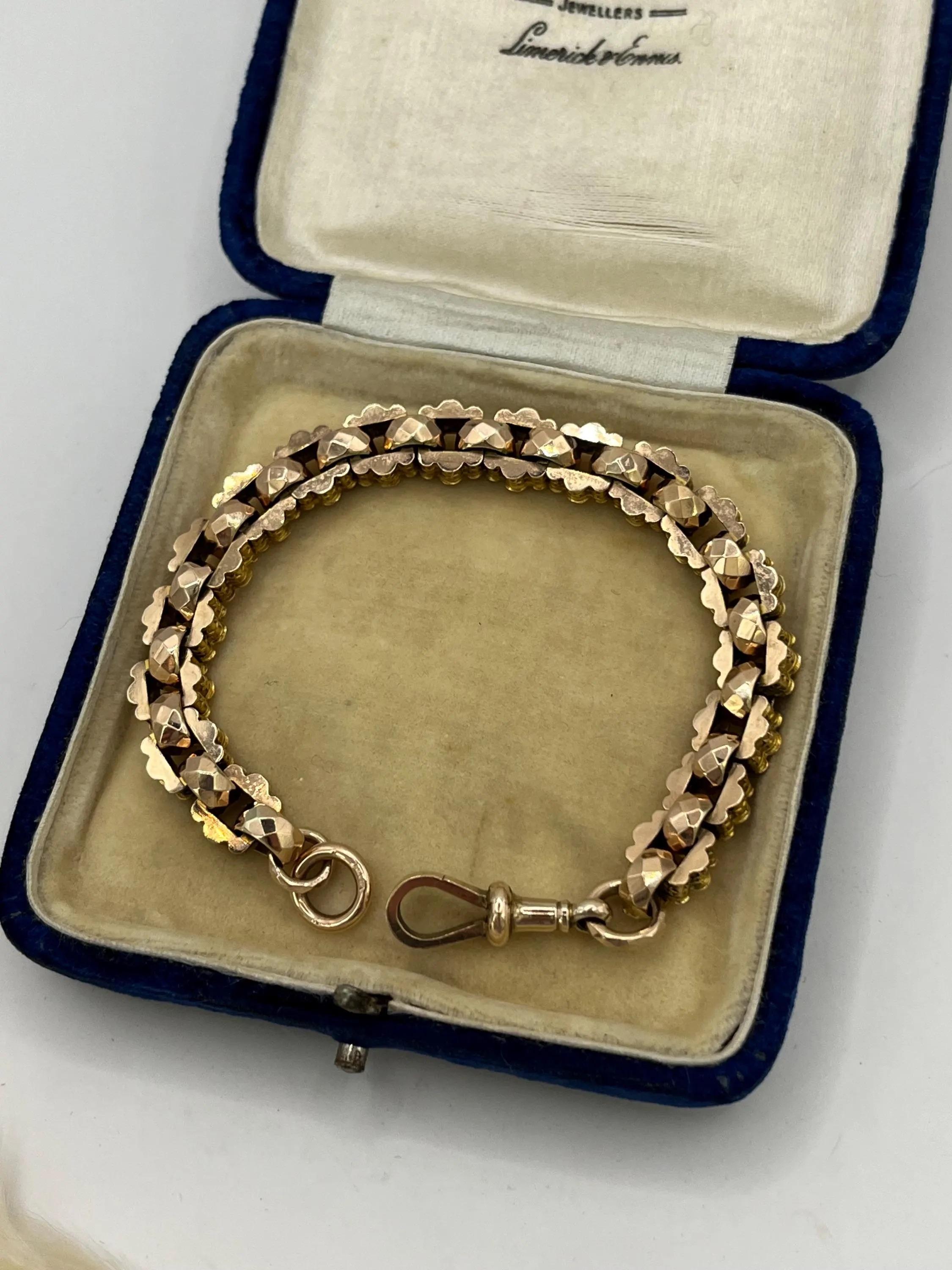 Bracelet fantaisie victorien ancien en or 9ct, circa 1880 Bon état - En vente à Brighton, GB